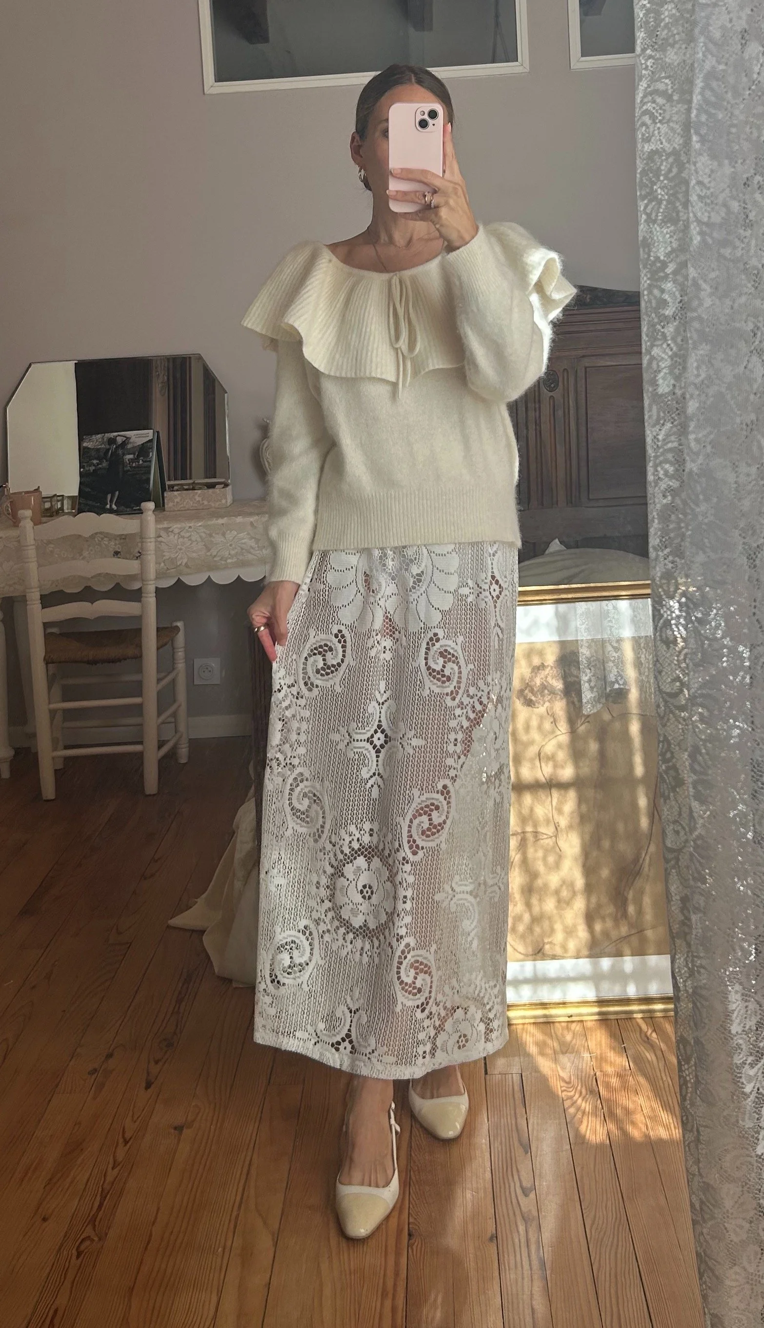 FOR LOVE OF THE MOON X CHLOE SKIRT IN WINTER LILY