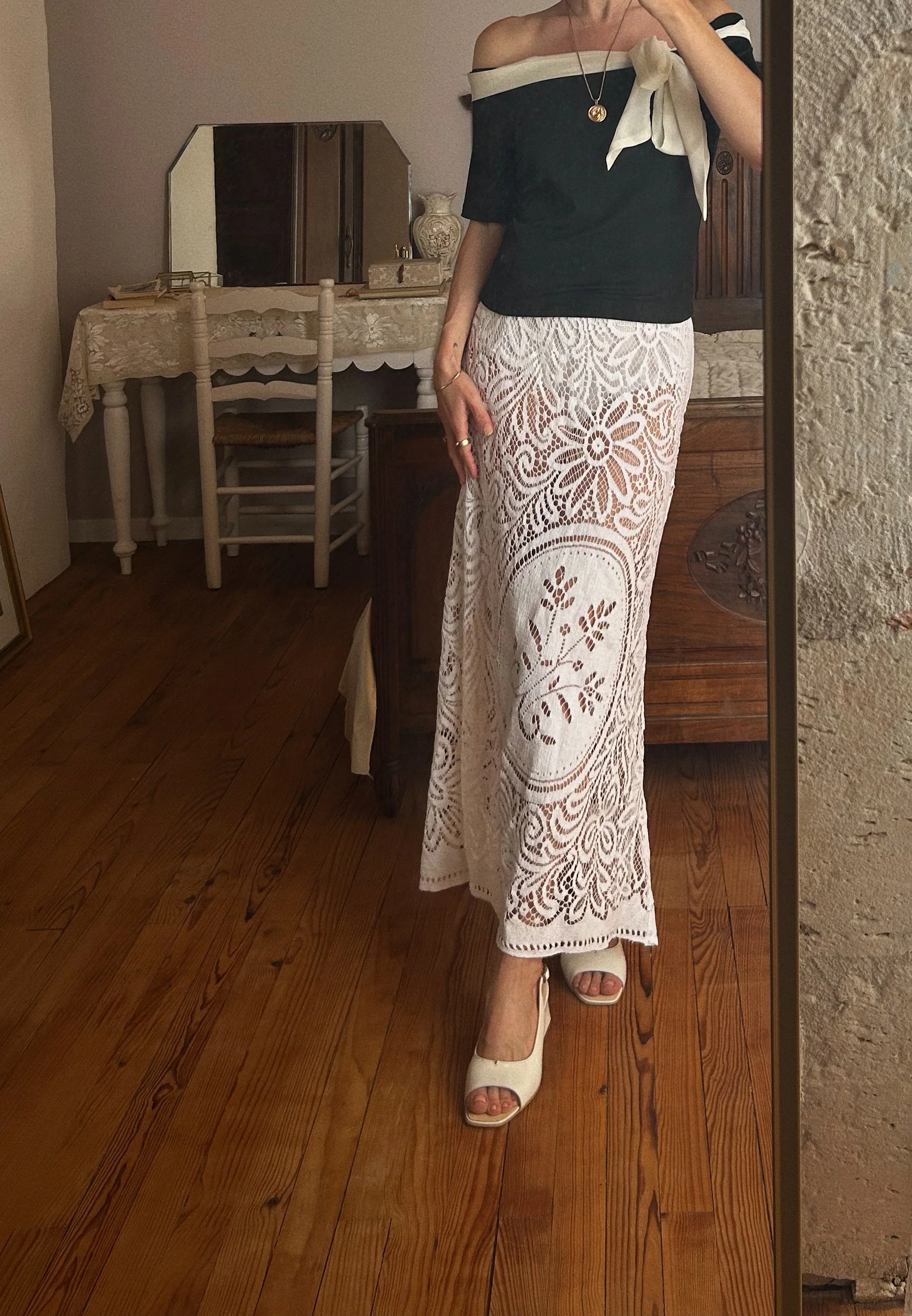 FOR LOVE OF THE MOON X CHLOE SKIRT IN NICE