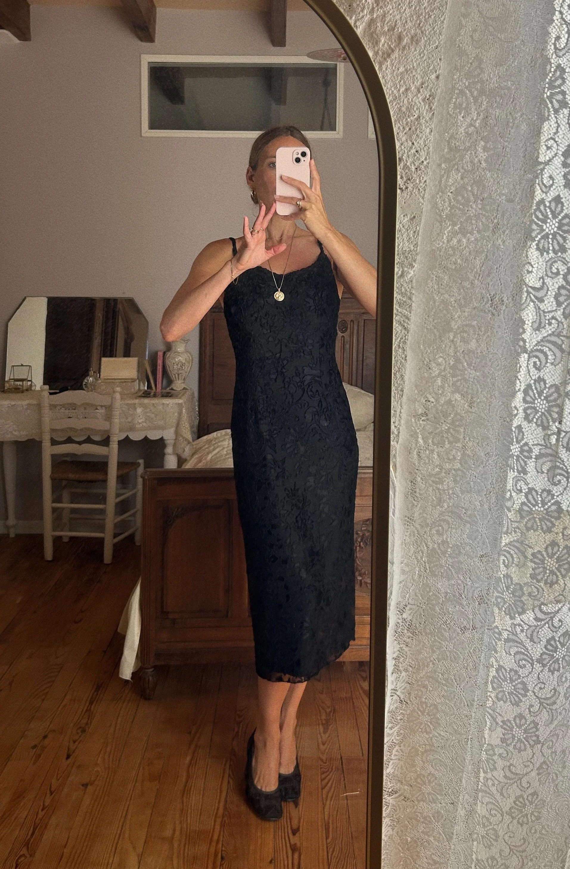 NOIR VINTAGE DRESS
