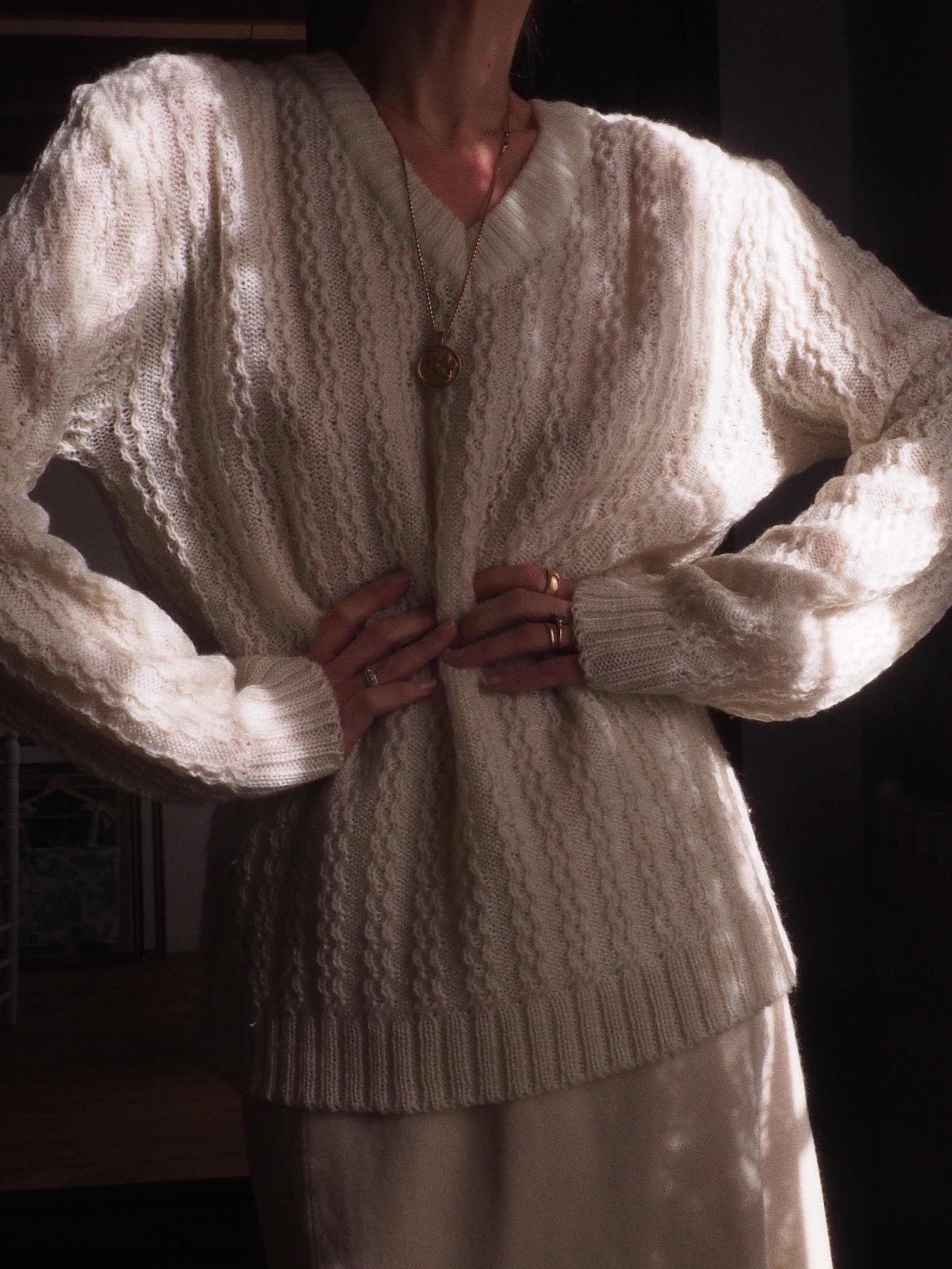 CREMA VINTAGE KNIT SWEATER