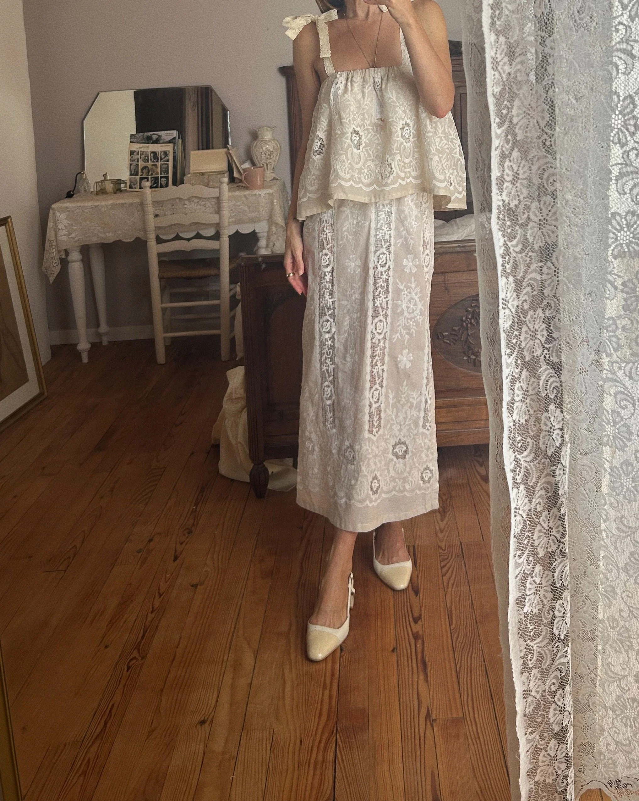 FOR LOVE OF THE MOON X CHLOE SET IN ALMOND