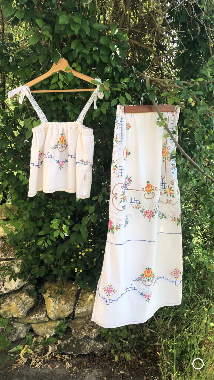 FOR LOVE OF THE MOON X CHLOE SET IN LIGURIA