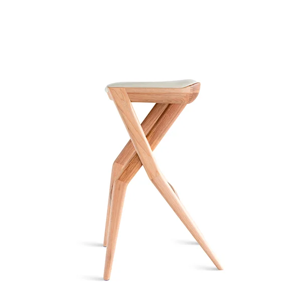 Brazilian design, Brazilian wood stool