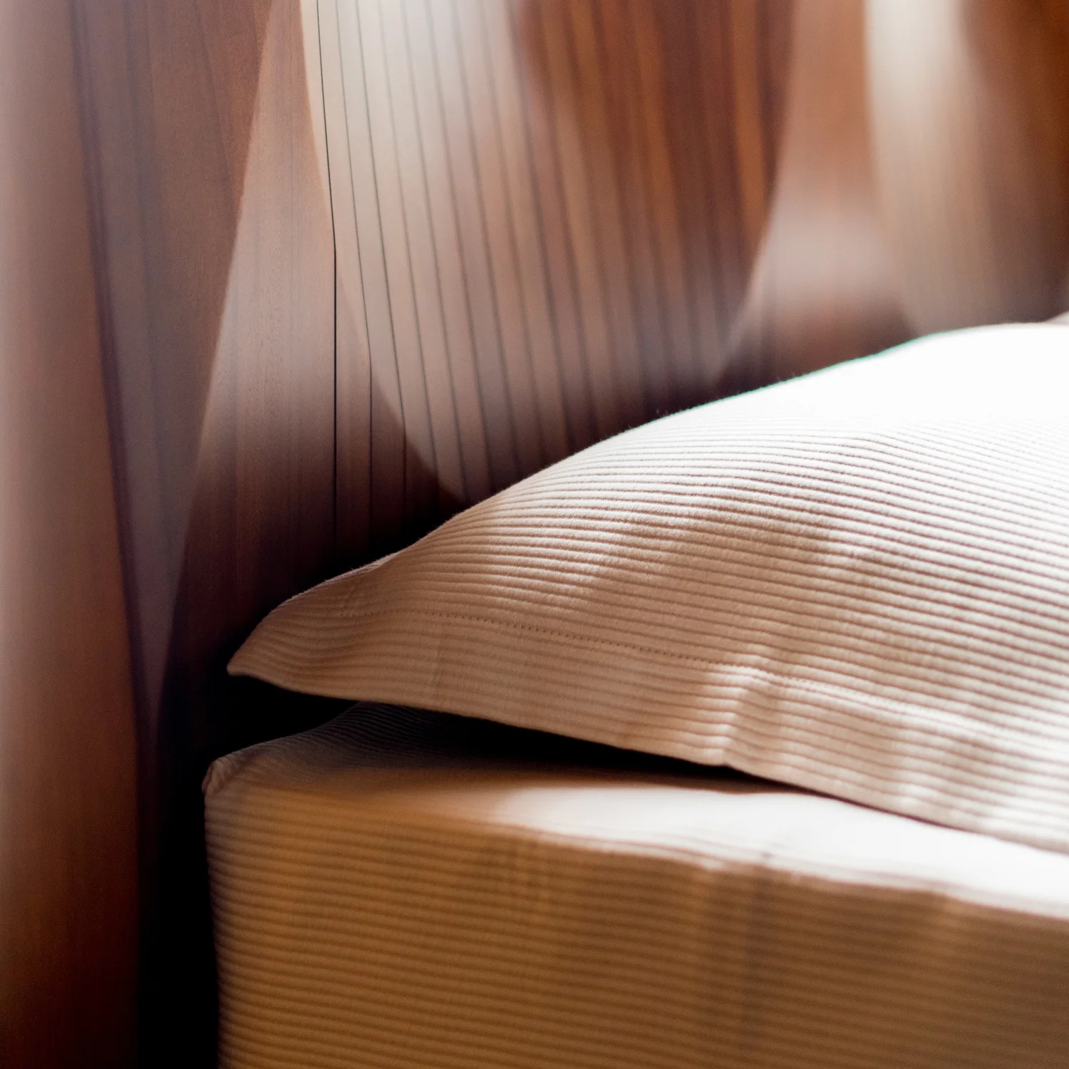 hotel bedding, high end hotel furniture