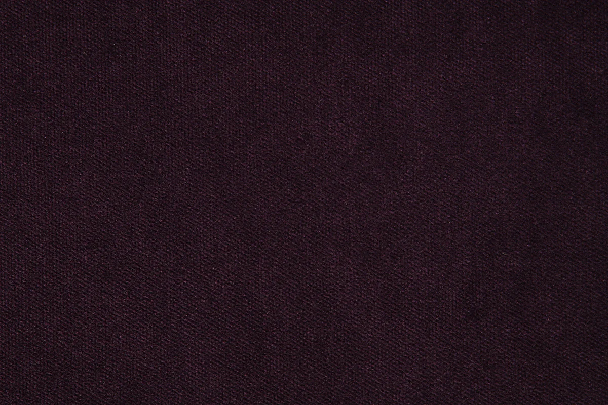 Plum 9672