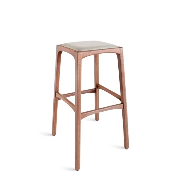 AP_STOOL_ANITA BANCO ALTO_BAR_3_4.jpg