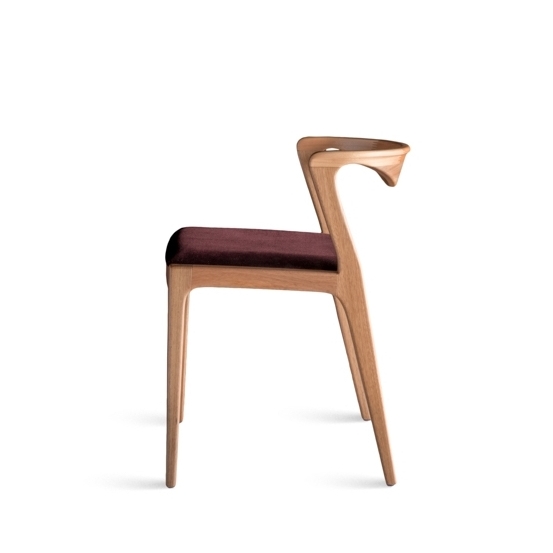 SOSSEGO_AP_Duda+Chair_JQNT_Titan+Burgundy.jpg