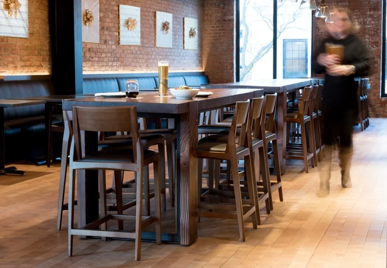 SOSSEGO_MELISSA STOOLS.jpg
