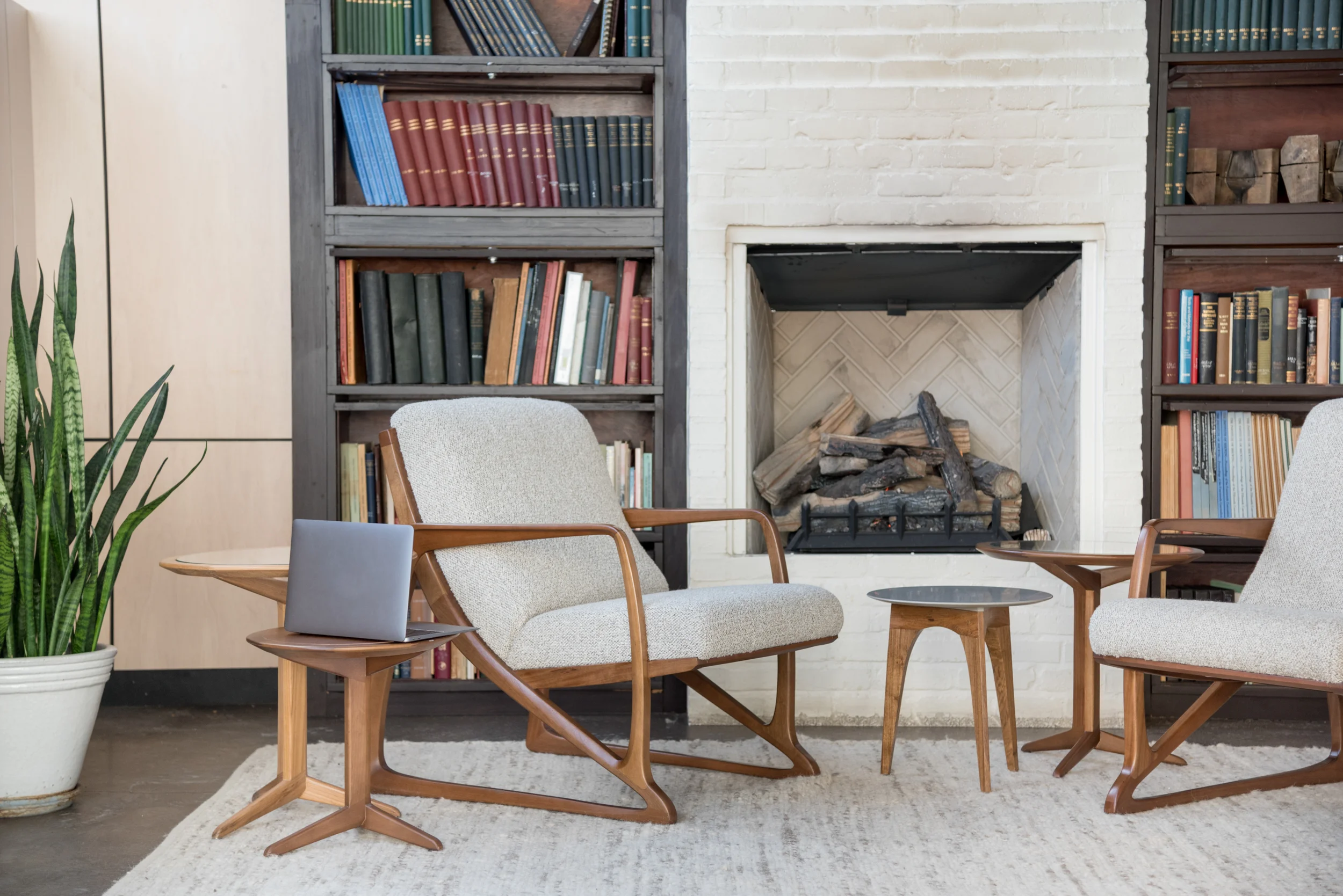 Sossego_LUPITA LOUNGE CHAIR, OK SIDE TABLE, BAILARINA SIDE TABLES.jpg