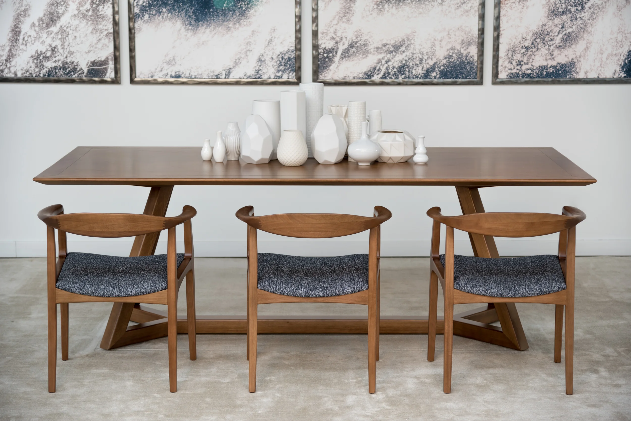 Sossego_JULIETA ARMCHAIRS, ZYV TABLE.jpg
