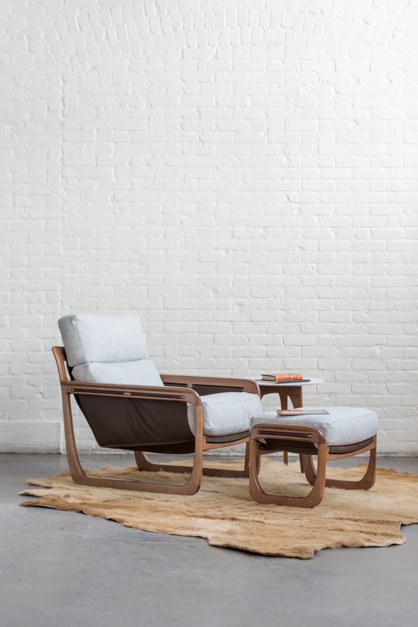 Sossego_PITU CHAISE LOUNGE & OTTOMAN.jpg