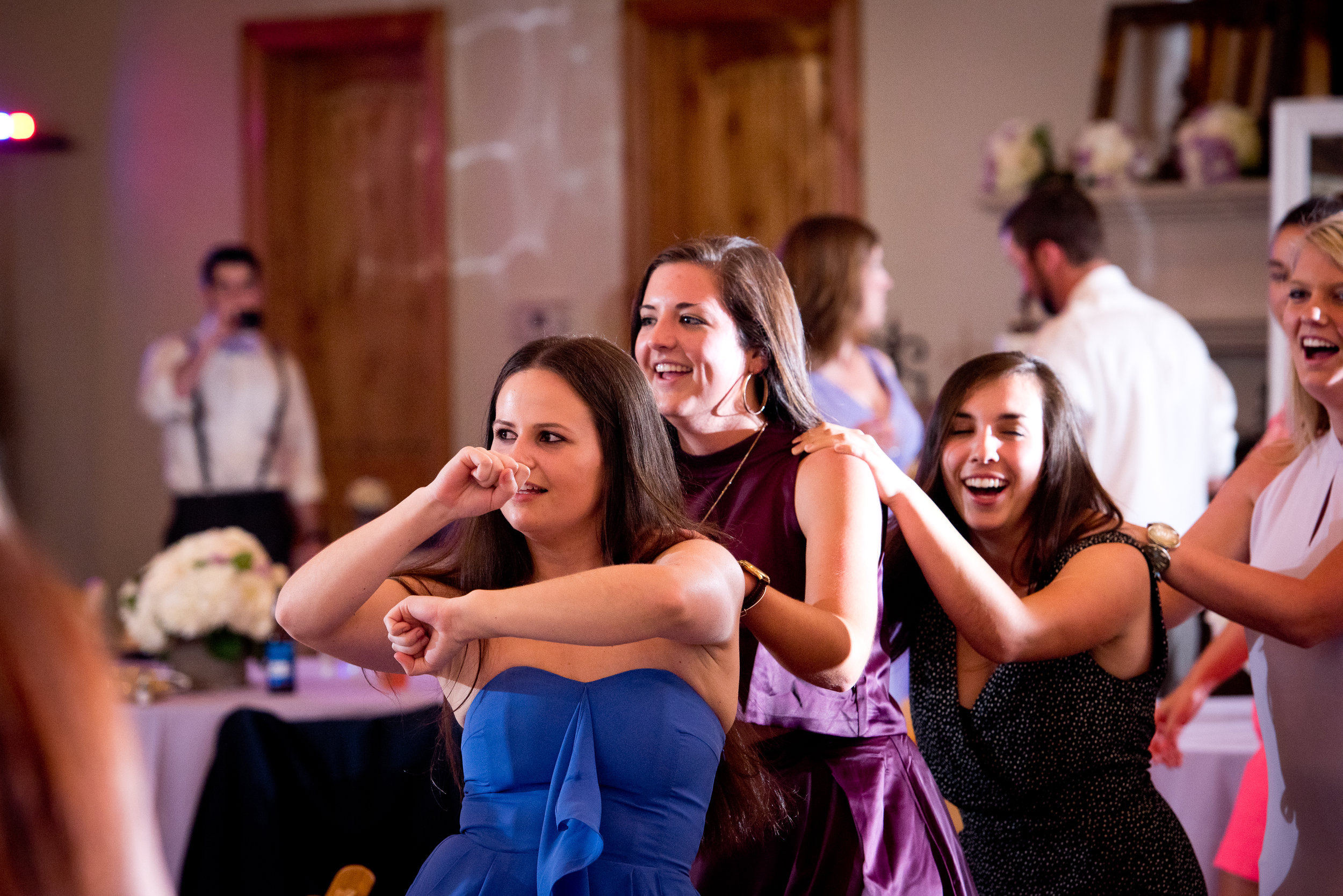 dancing fun wedding dj upstate sc south carolina the oaks wedding venue in anderson sc greenville spartanburg fun times photo booth famzing novelli photography