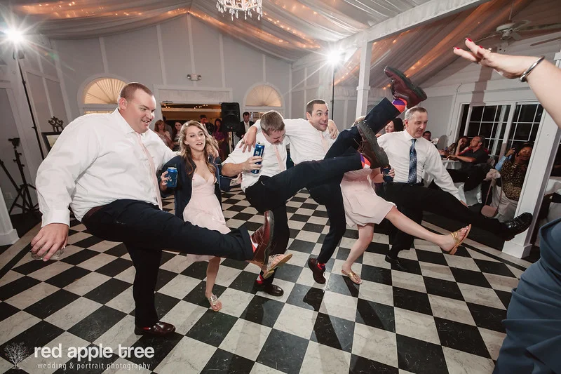 sara and jeremy wedding ceremony and reception at occasions at wedgefield central sc greenville anderson spartanburg south carolina red apple tree photography