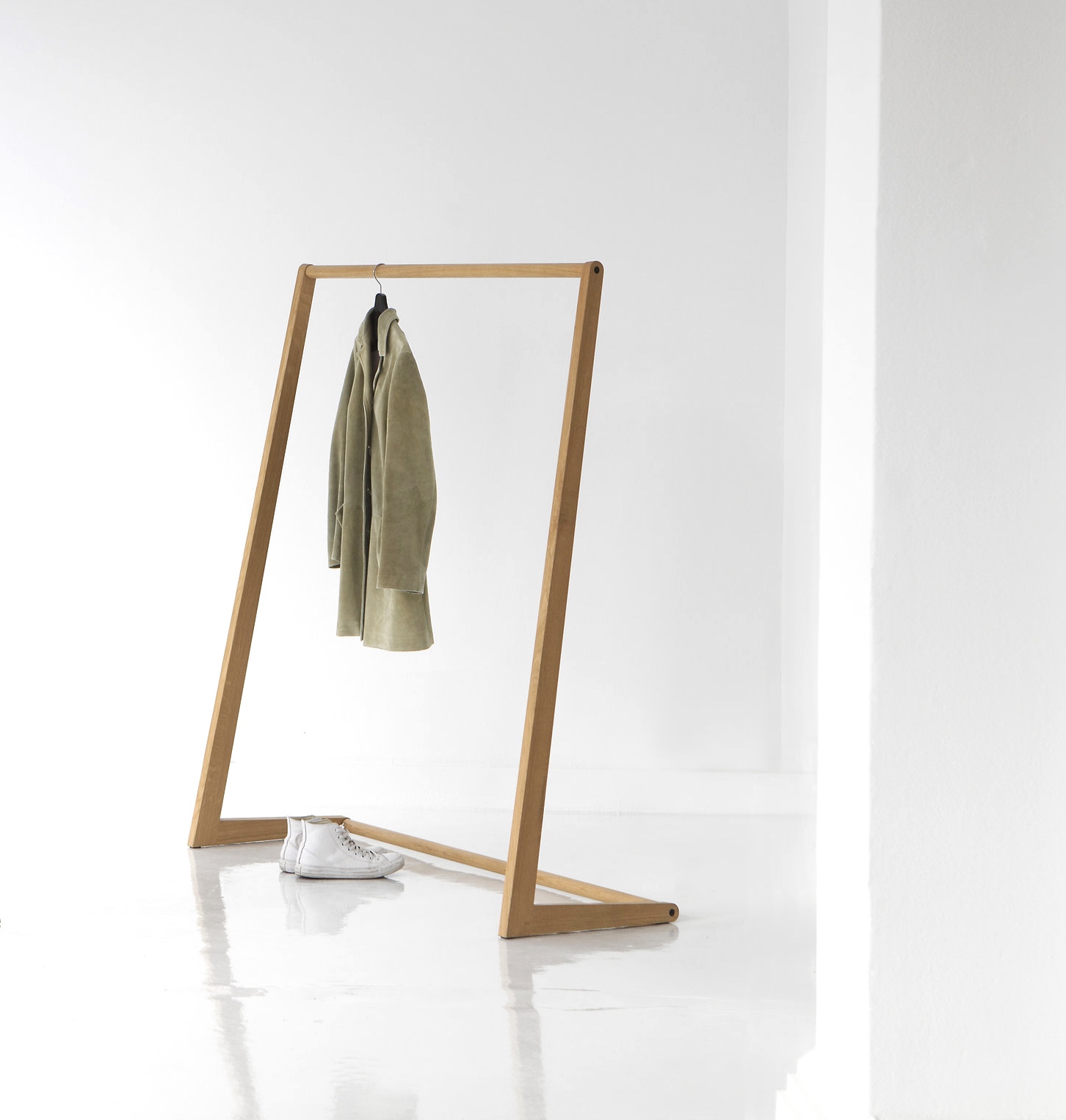 SKANDINAVIA coat rack — Antrei Hartikainen