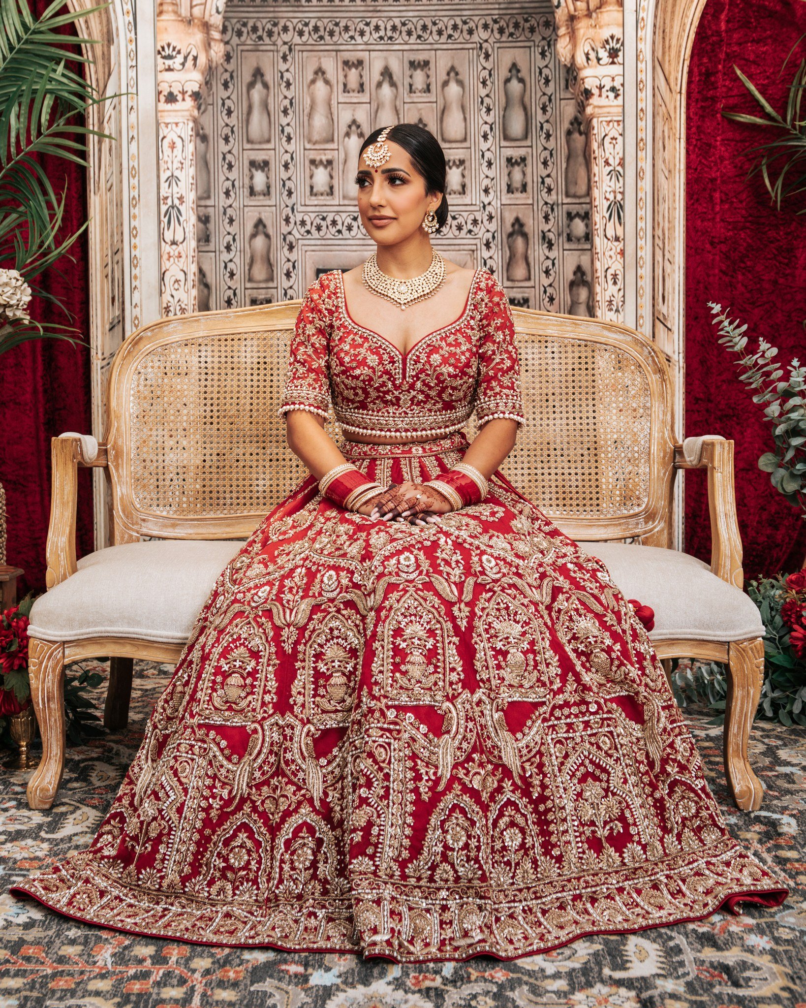 Jaskiran's bride prep

​​@alsoknownasnijjar

Still Booking 2024 &amp; 2025 - www.glimmerfilms.ca

VENDORS

Decor: @sageandsilkdecor 
Makeup: @artistrybyv 
Brides outfit: @wellgroomedinc

------------------------------
#indianwedding #indianweddingins