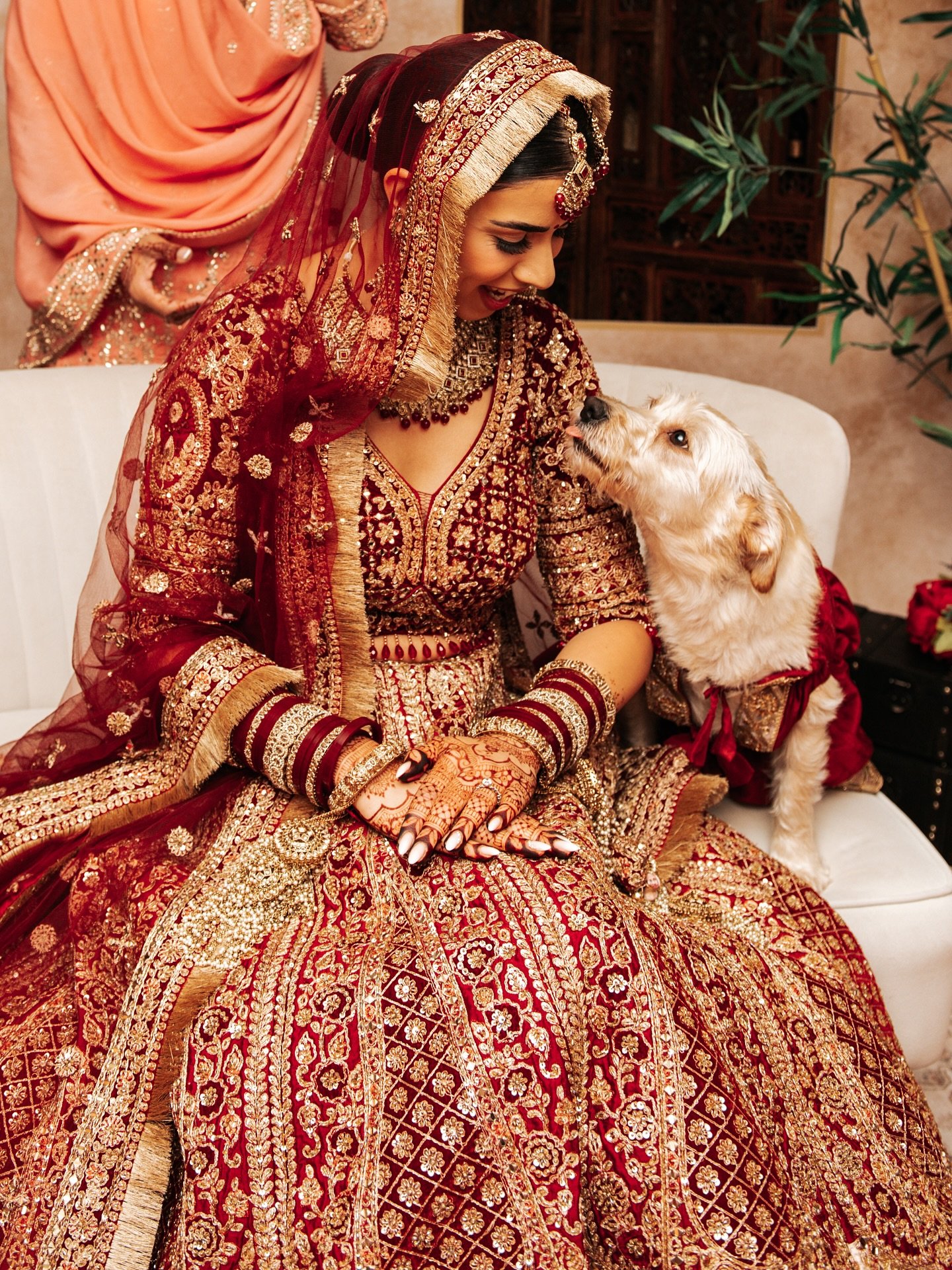 Jasmines Wedding Morning @jasminemanhas 

Make-up:&thinsp;
@mkkxbeauty 
&thinsp;
Fashion:&thinsp;
@frontierbridalboutique 
@meenabazaarcanada 
&thinsp;
Decor:&thinsp;
@hapartyproductions 
@eastwestwedding 
@fraserviewhall &thinsp;
&thinsp;
Mehndi:&th