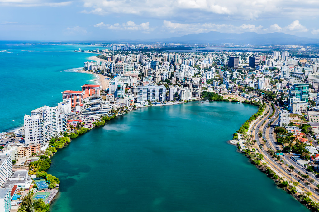 Spring Breakers Helping Puerto Rico Recover