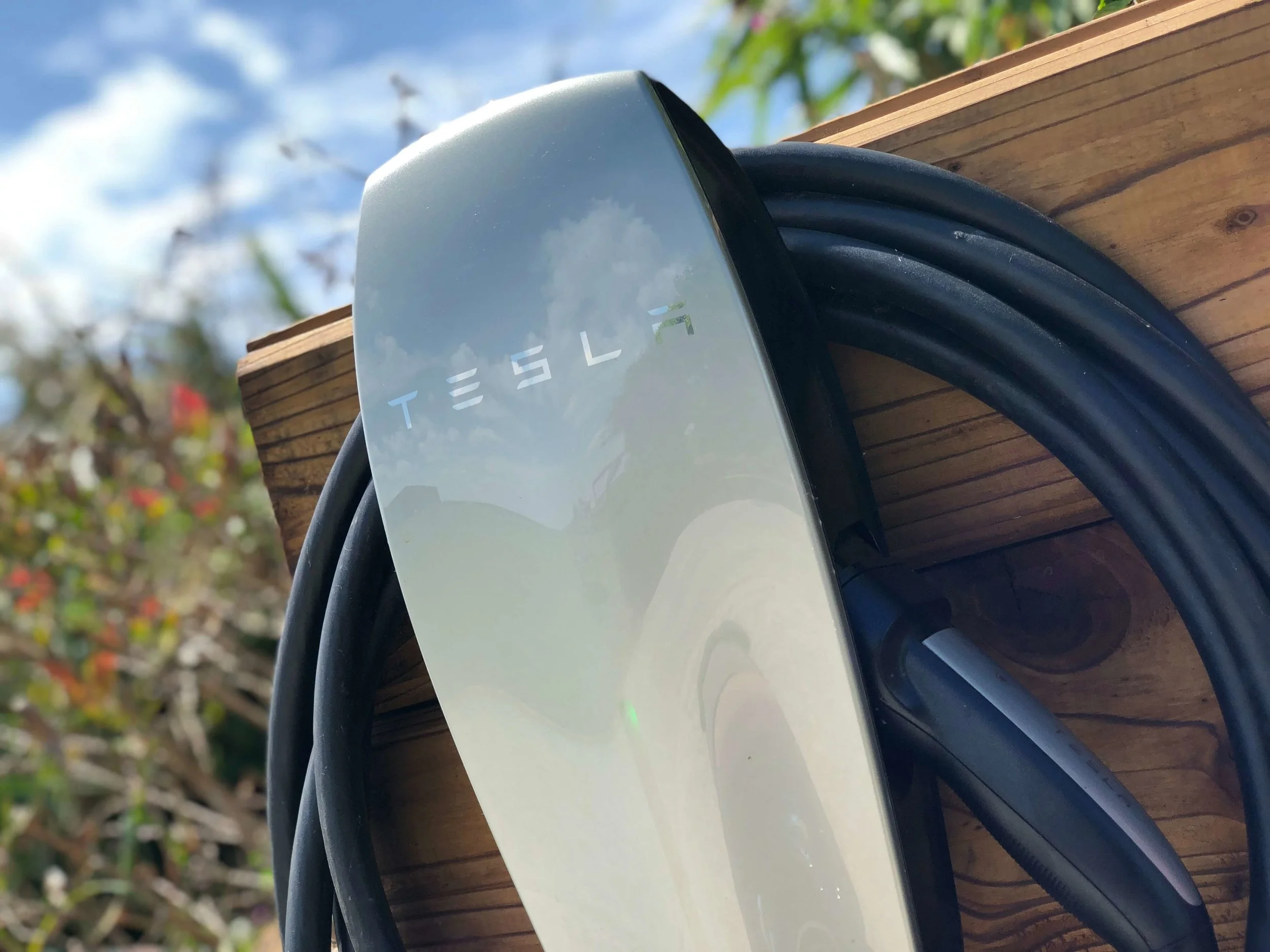 tesla-charging-point-1.jpg