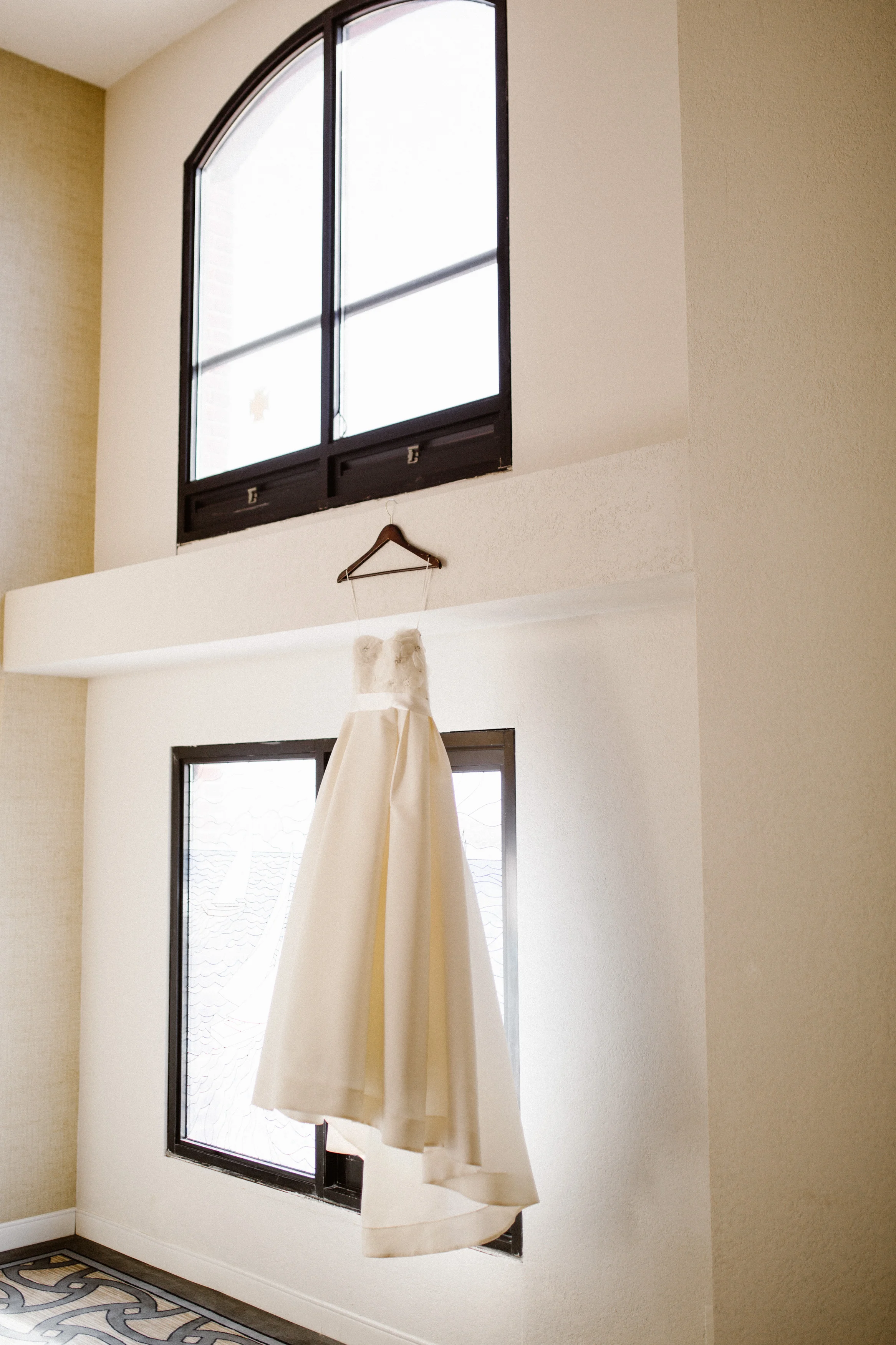 2016MarisaRobWedding_Prep-7.jpg