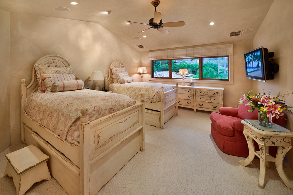 Bed06_01.jpg