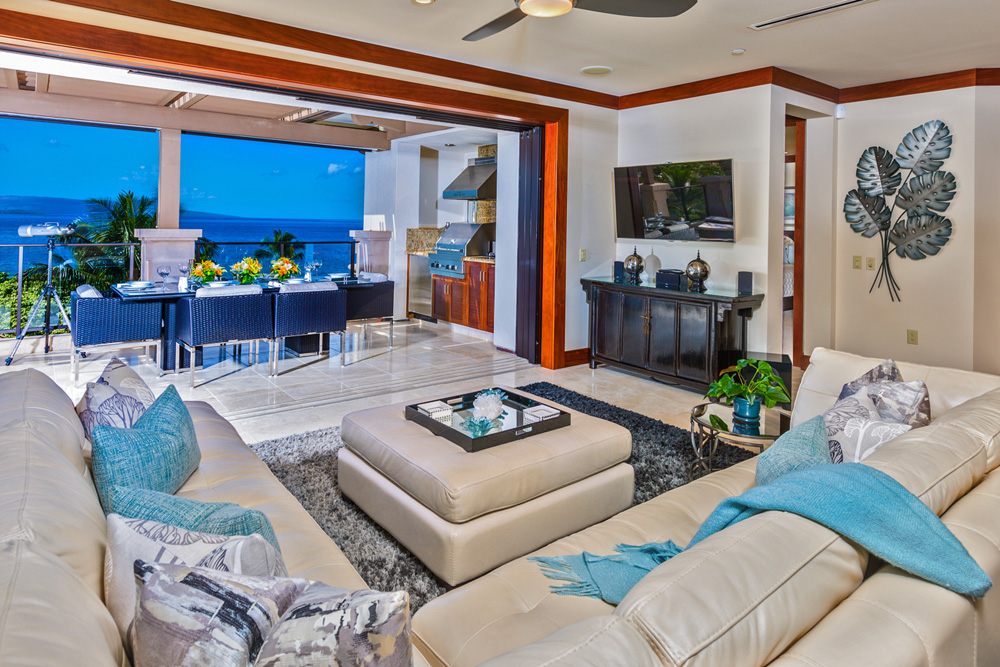 BellaLunaWaileaBeachVillas304.jpg