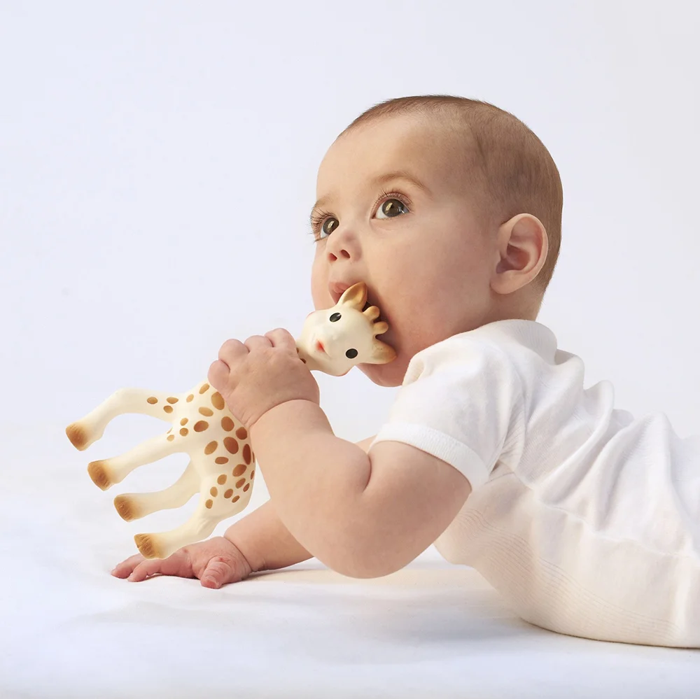 sophie-la-girafe-bebe-2.jpg