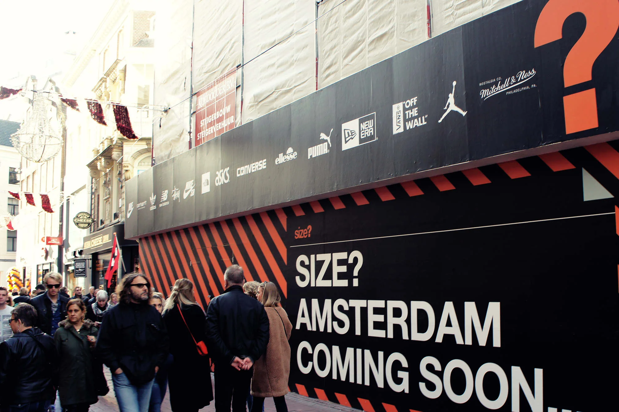Size-Am-Street_2000_c.jpg