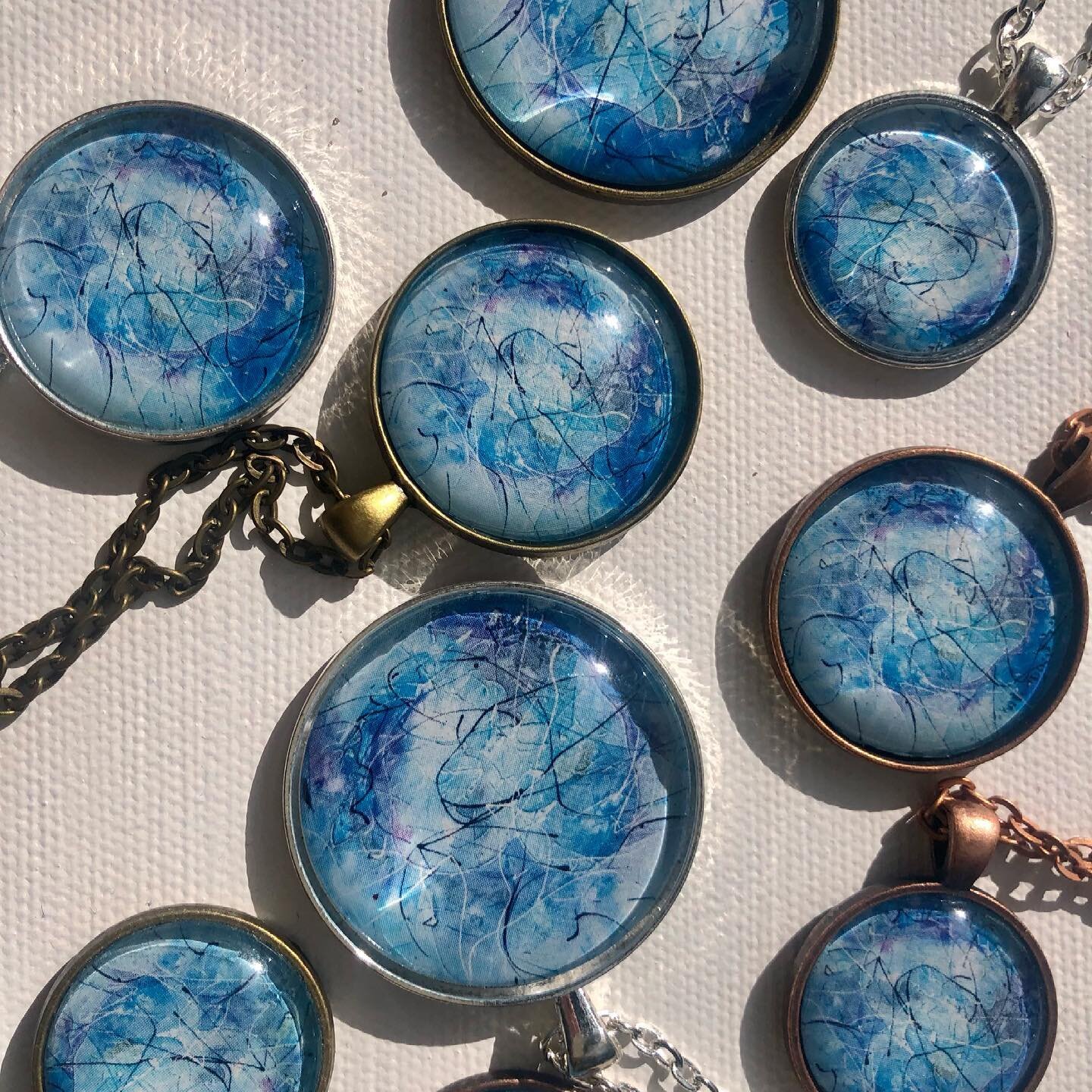 &ldquo;FREEDOM&rdquo;

Pendants 

www.SoulFlakes.com.au 
Link in Bio 😍

#soulflakes #soulflakestudio #artjewellery #jewellery #pendants #freedom #snowymountainsnsw #buylocalart #blue #reiki #energy