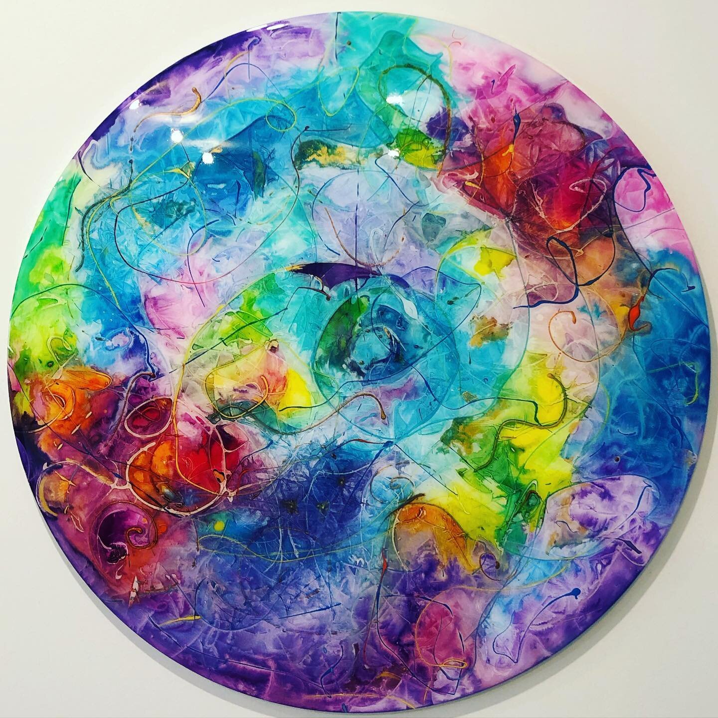 My newest Portal resin
SOULFLAKE!! 

I loved painting and playing in the energy of this one. 

Thank you JennyMerritt for the opportunity ❤️

#soulflakes #soulflakestudio #resinart #colour #colourful #colourheals #artheals #healingtools #wholeness #c