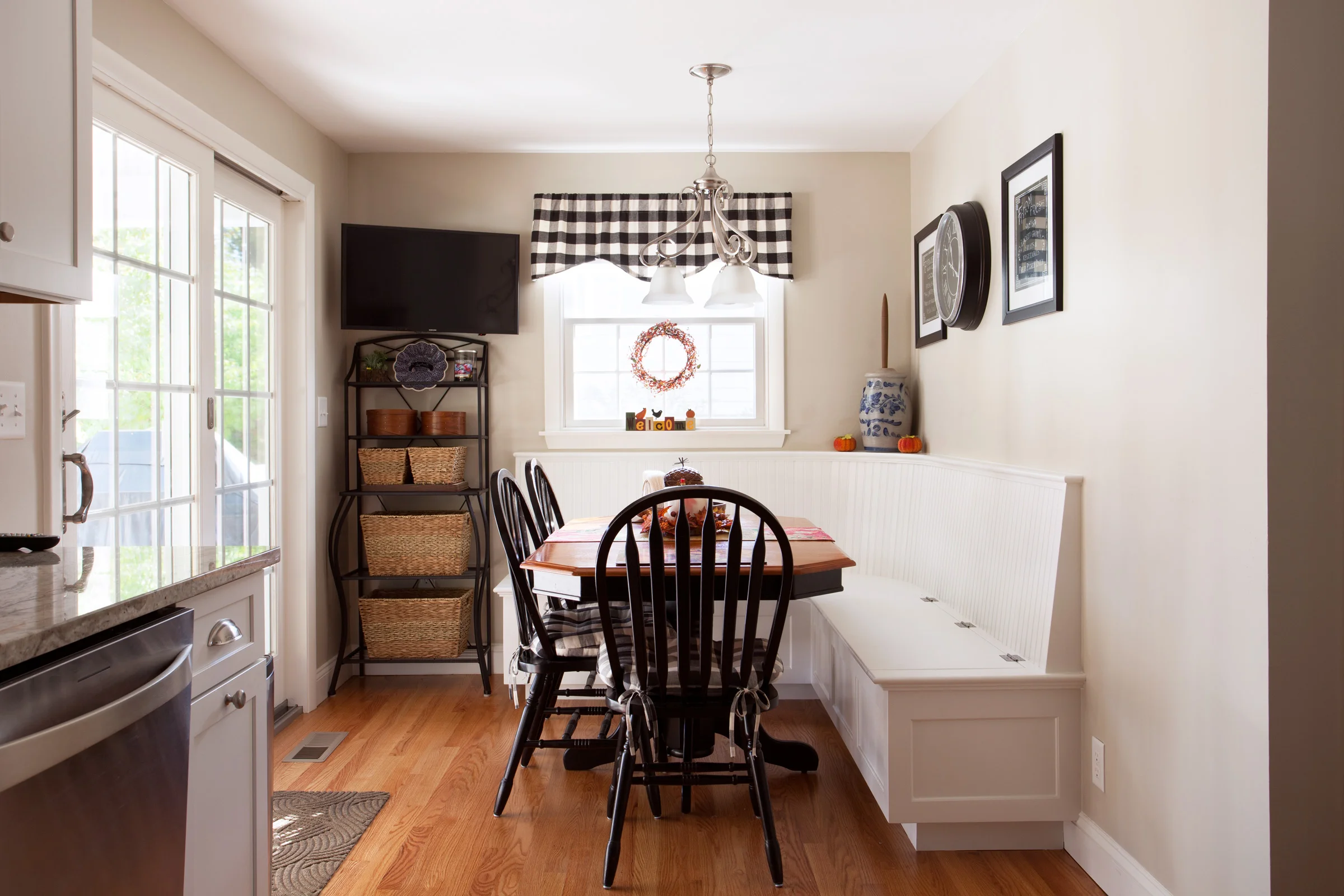 kitchen remodel with wrap-around storage bench