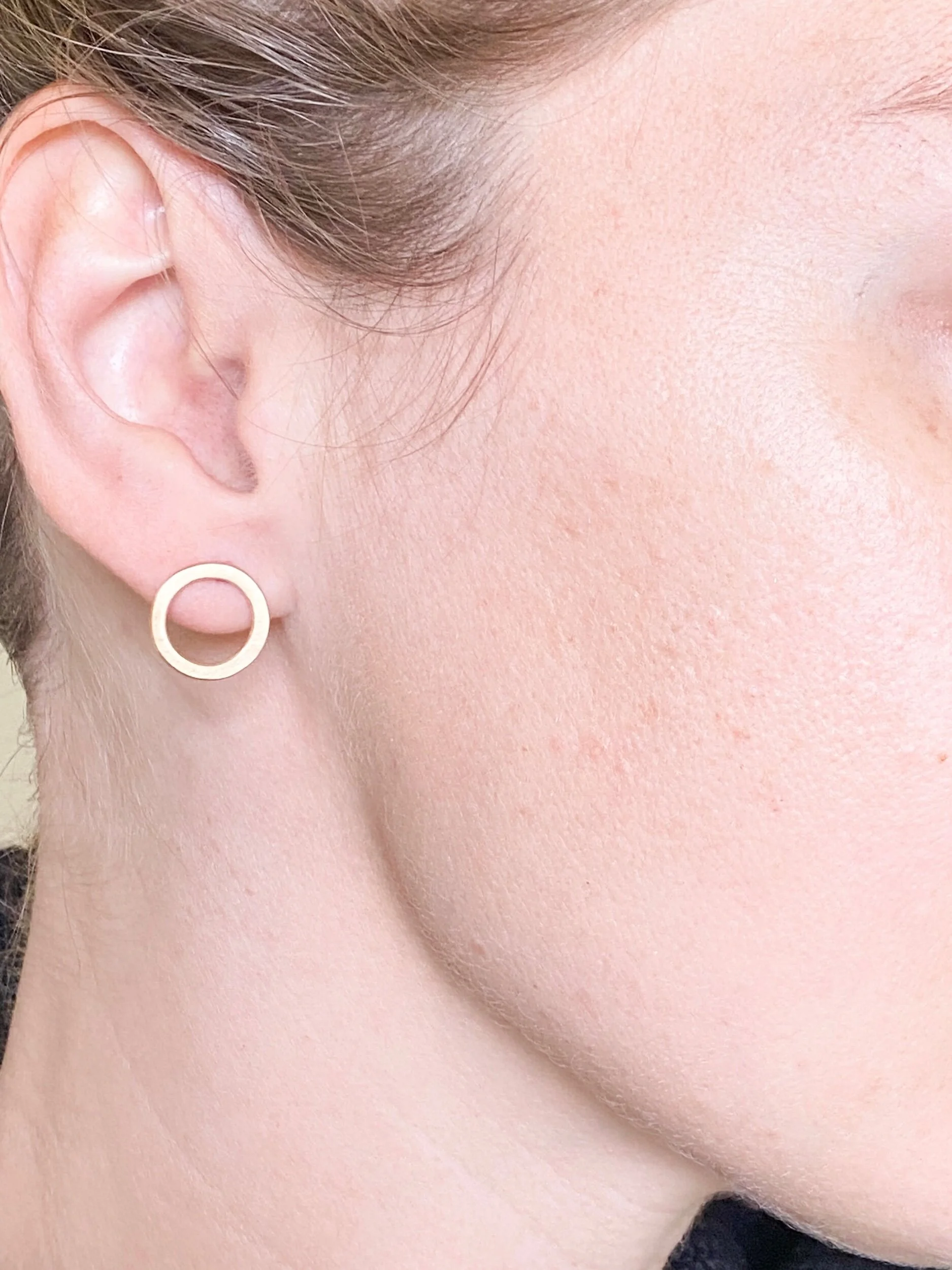 D931F7B8-3E2F-4F0C-B150-8ED5DFB6C7D8