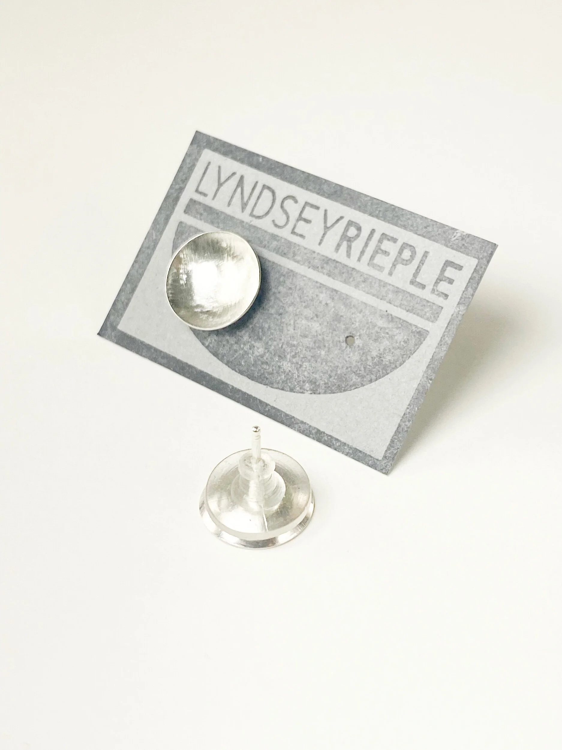 8D654C56-5CF6-43C3-80E3-F710A29FE368