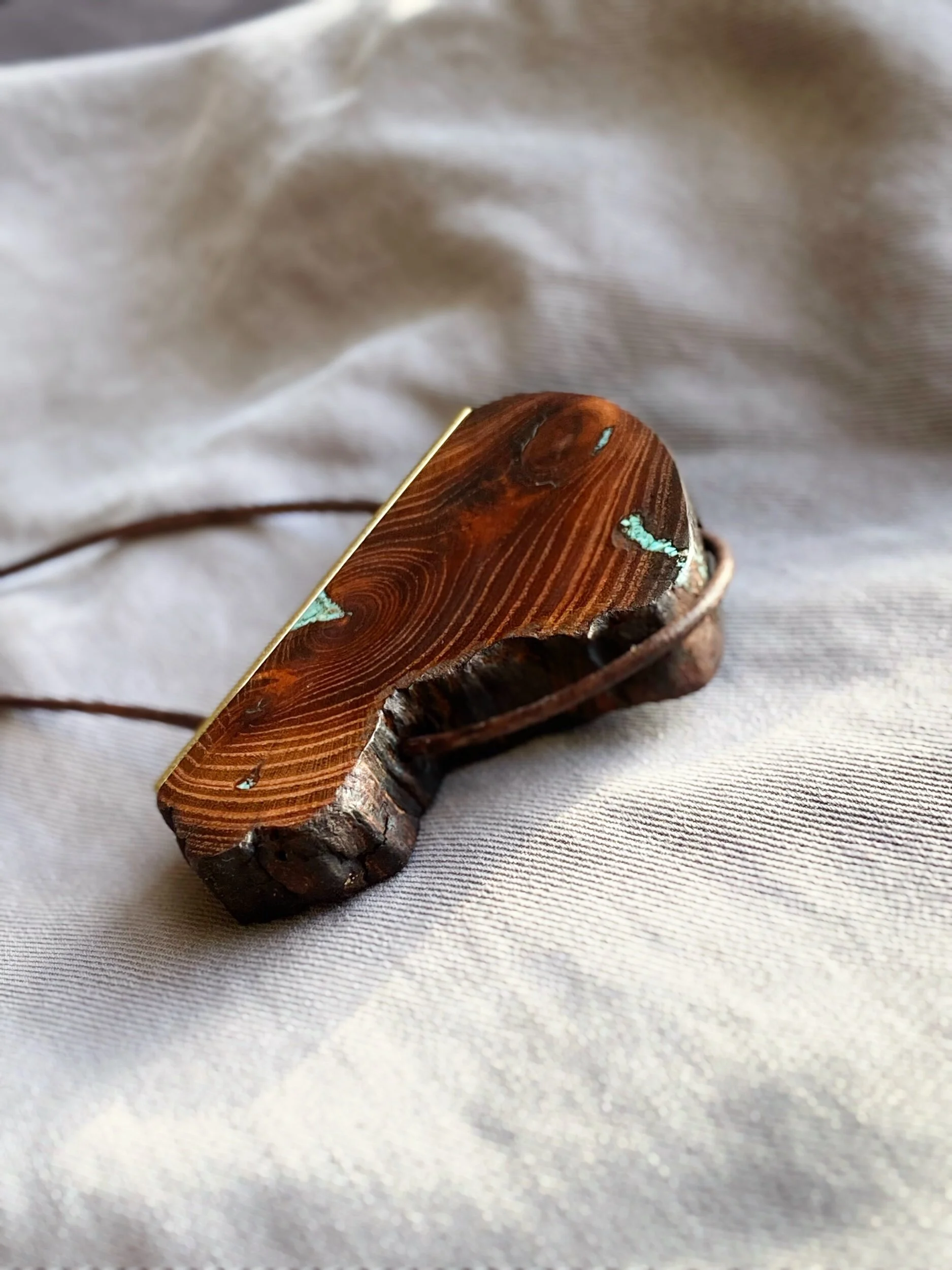 15535DFF-F83C-4BEE-97AF-A151B4DCD960