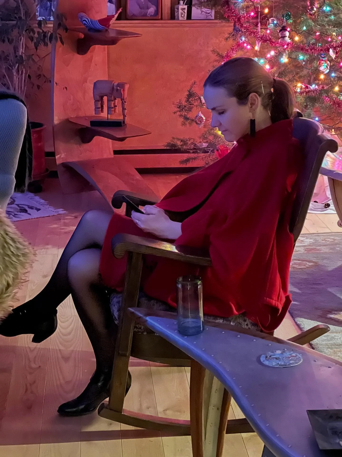 Me texting you Happy New Year! May this year be savored like each moment is all we have. Go be your badass self 🐐 💯

Nice shot by @susierieple 

#embrace #rollingalong #lifeisanexperiment