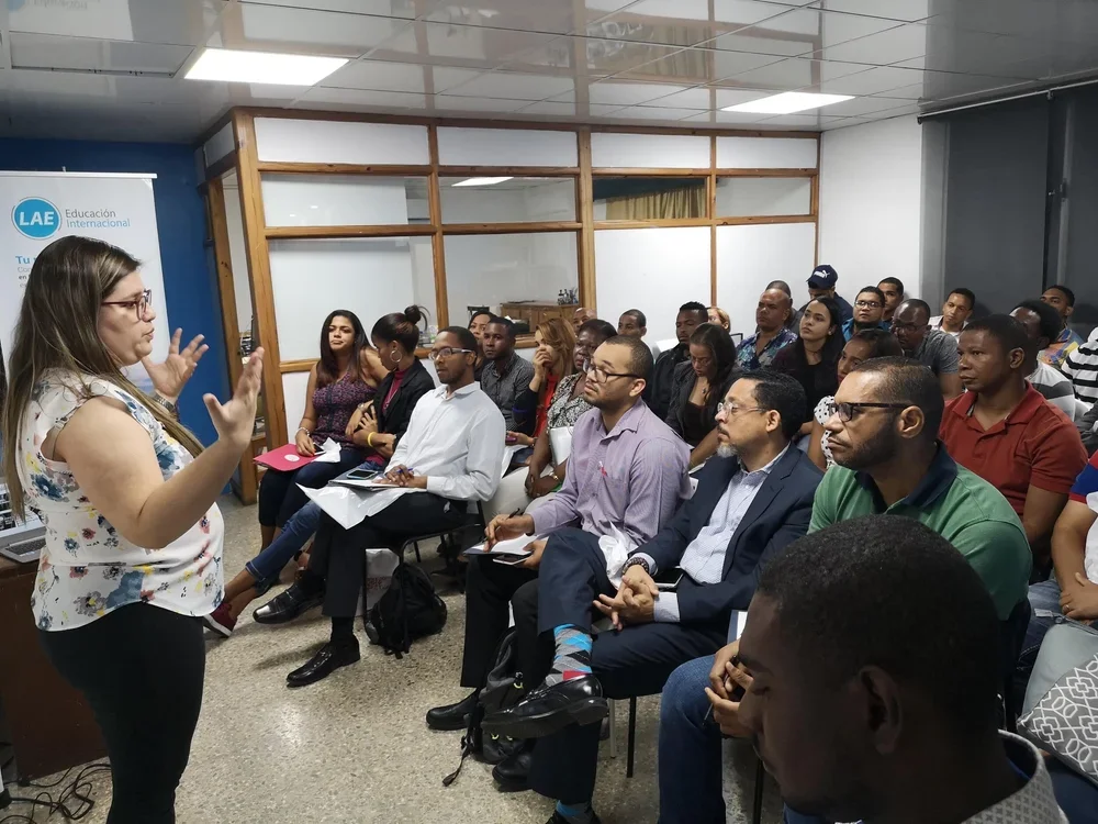 LA ROMANA Y SANTIAGO DE LOS CABALLEROS EN REPÚBLICA DOMINICANA