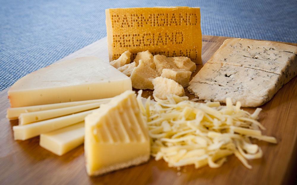 QUATTRO FORMAGGI: Our signature four cheese sauce.
