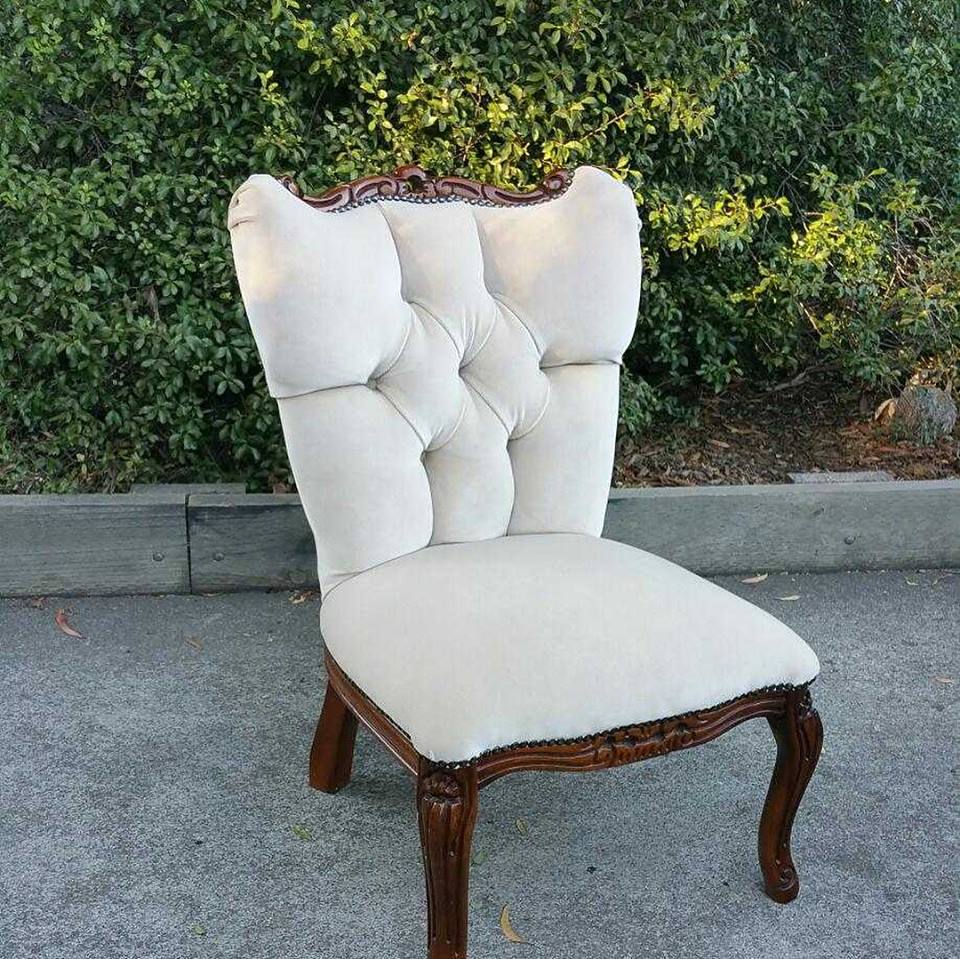 Vintage White Ladies Chair