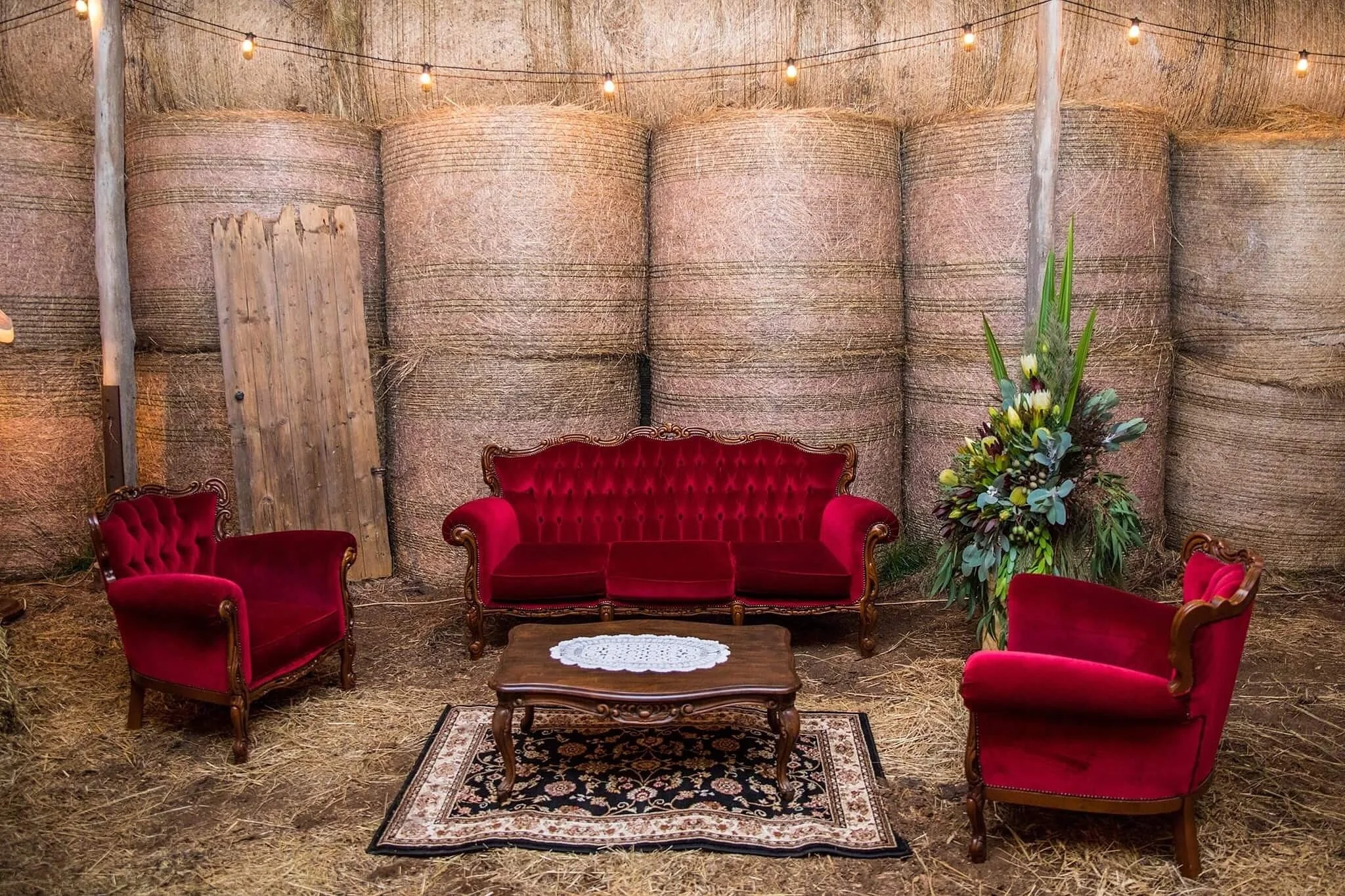 Vintage Ruby Red Lounge