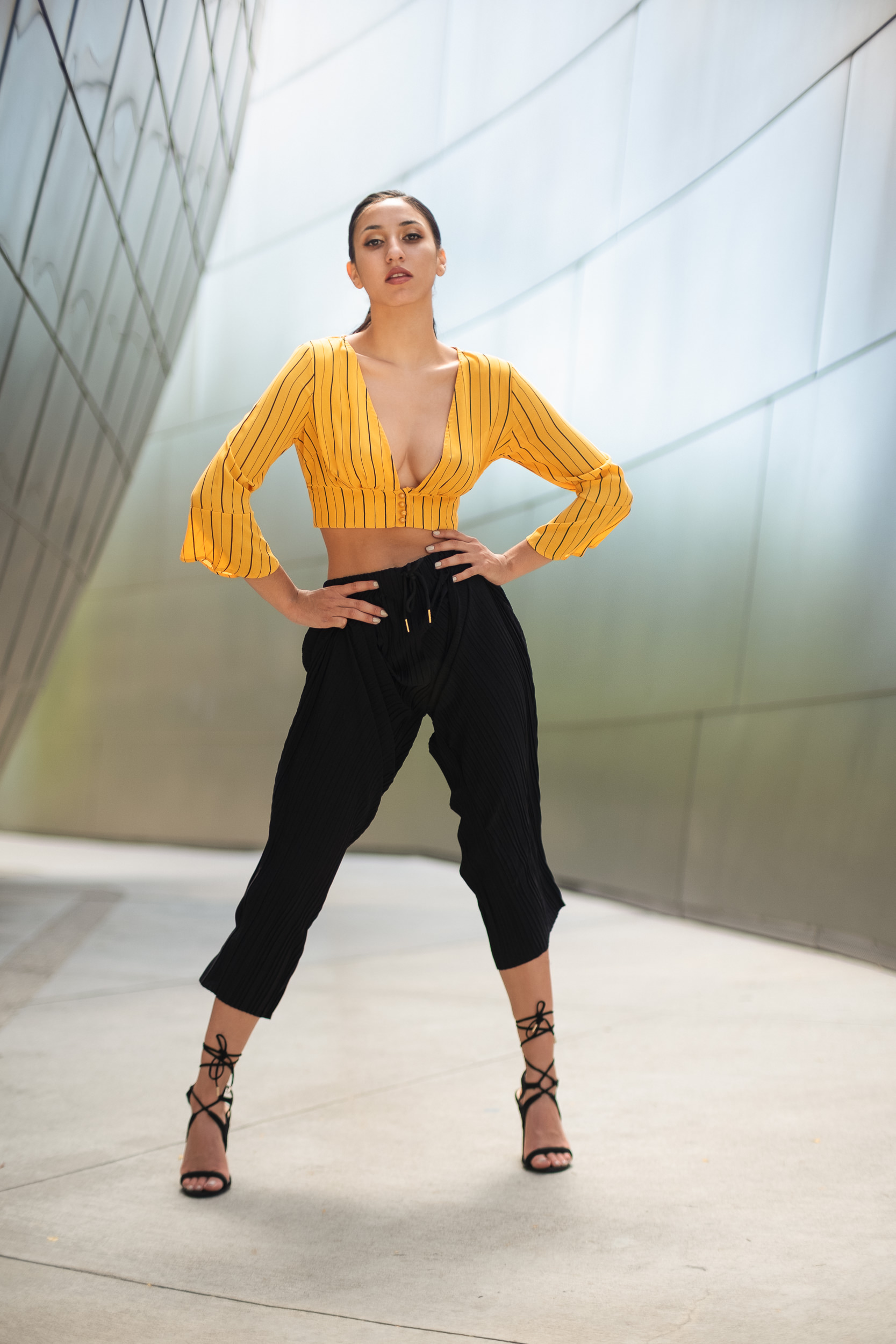 deisy_yellow (2 of 5).jpg