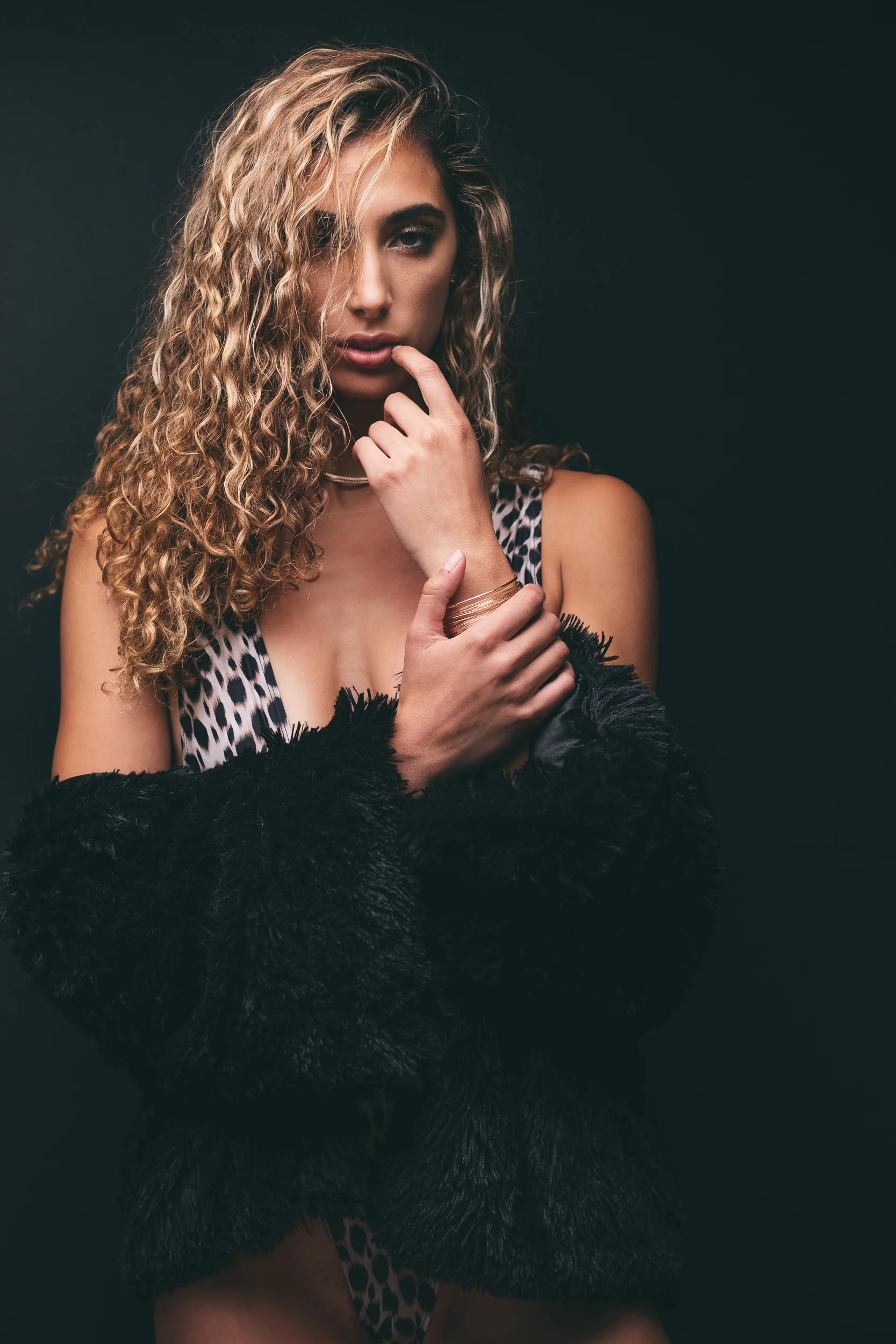 alexia_fur (4 of 7).jpg