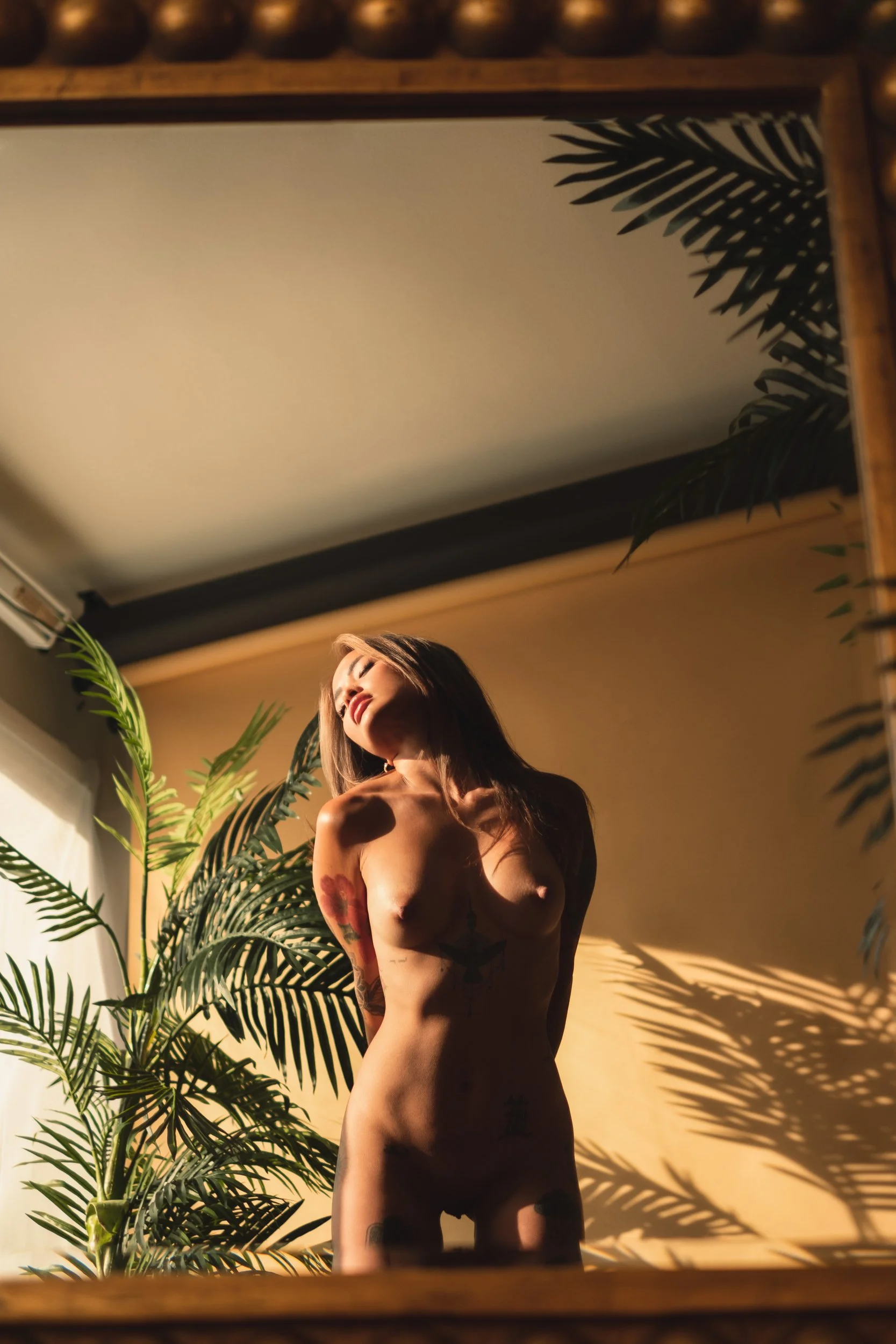 Linda_mirror (final)-12.jpg