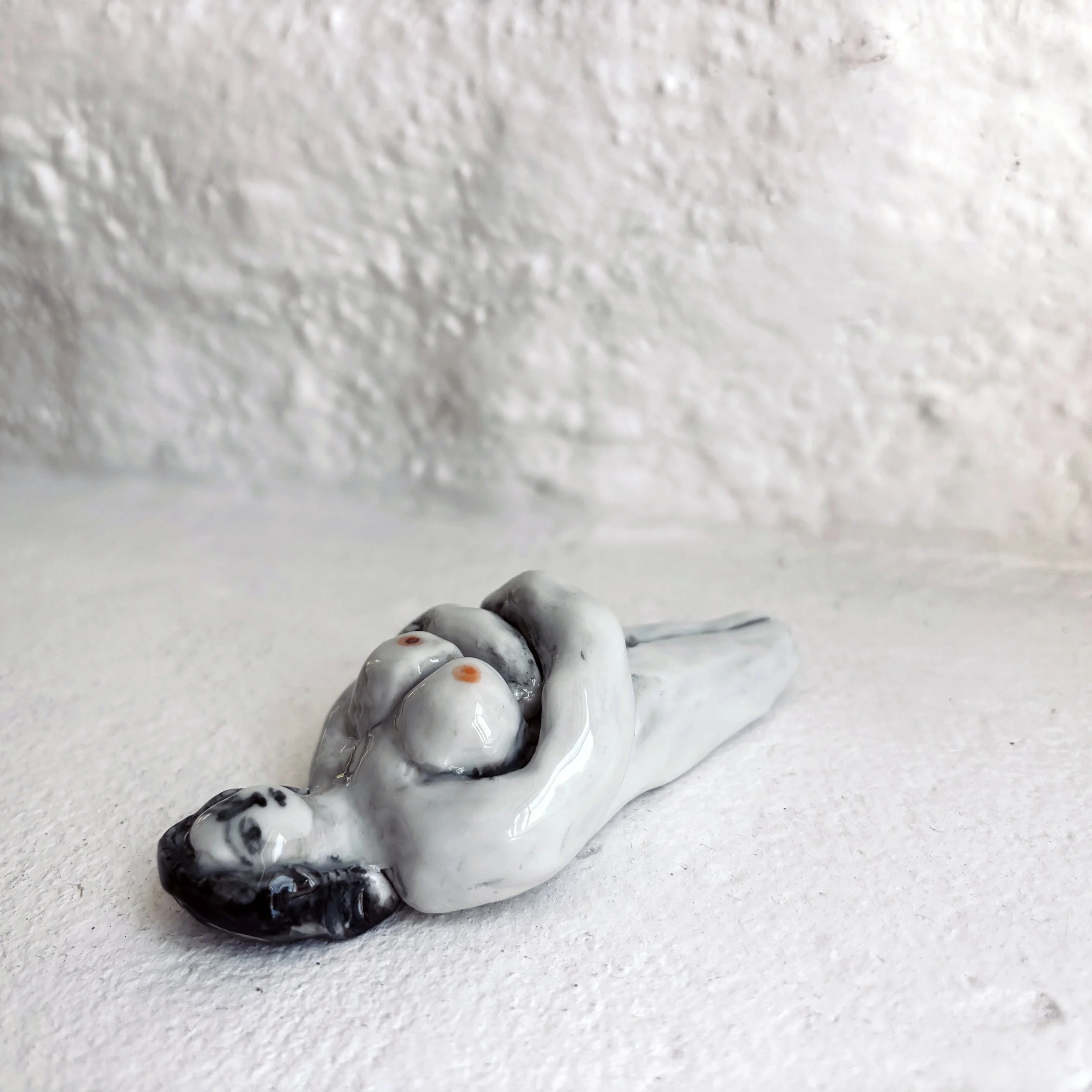 palaeolithicfigurine_porcelain_biancatschaikner5.jpg