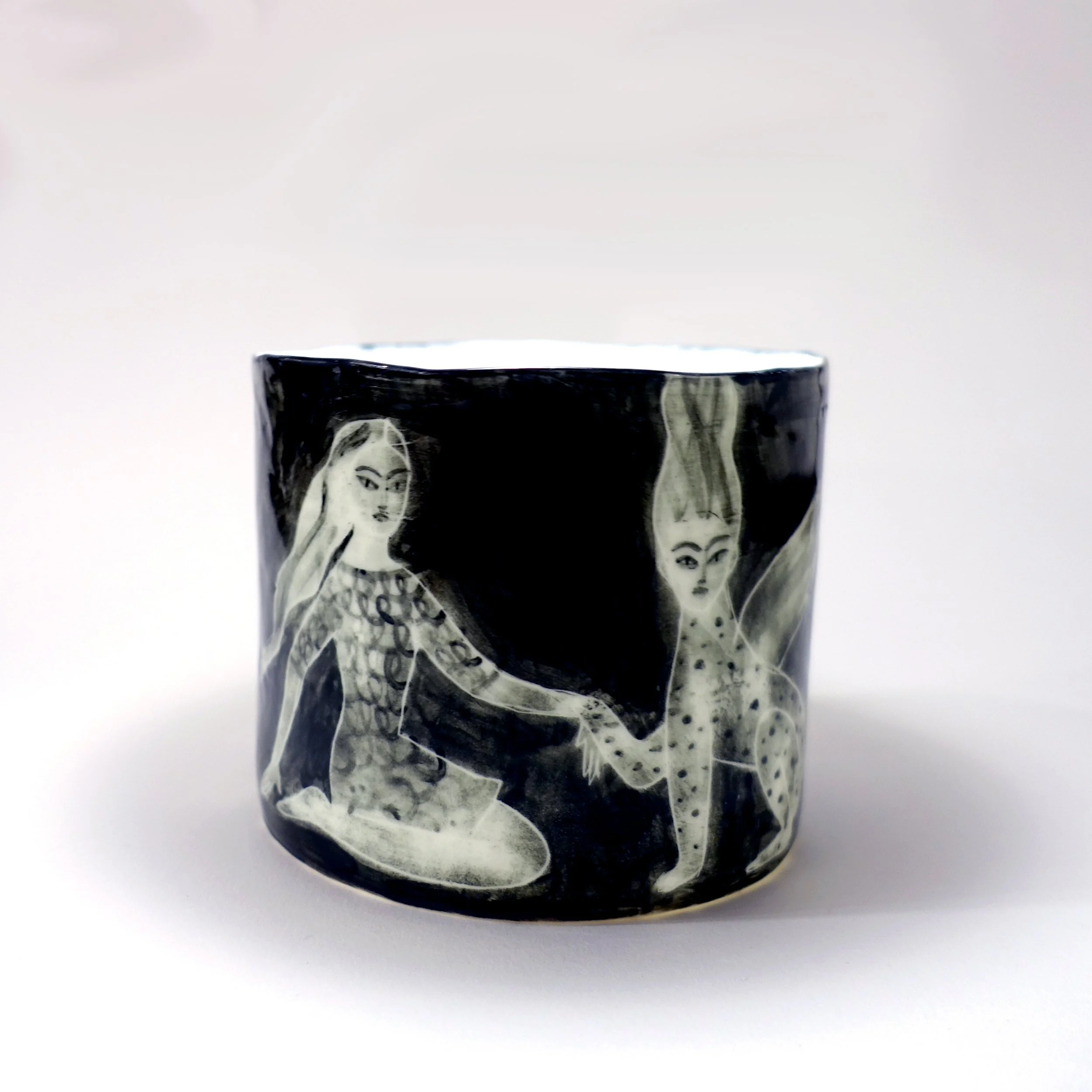 blackporcelaincylinder_biancatschaikner7.jpg