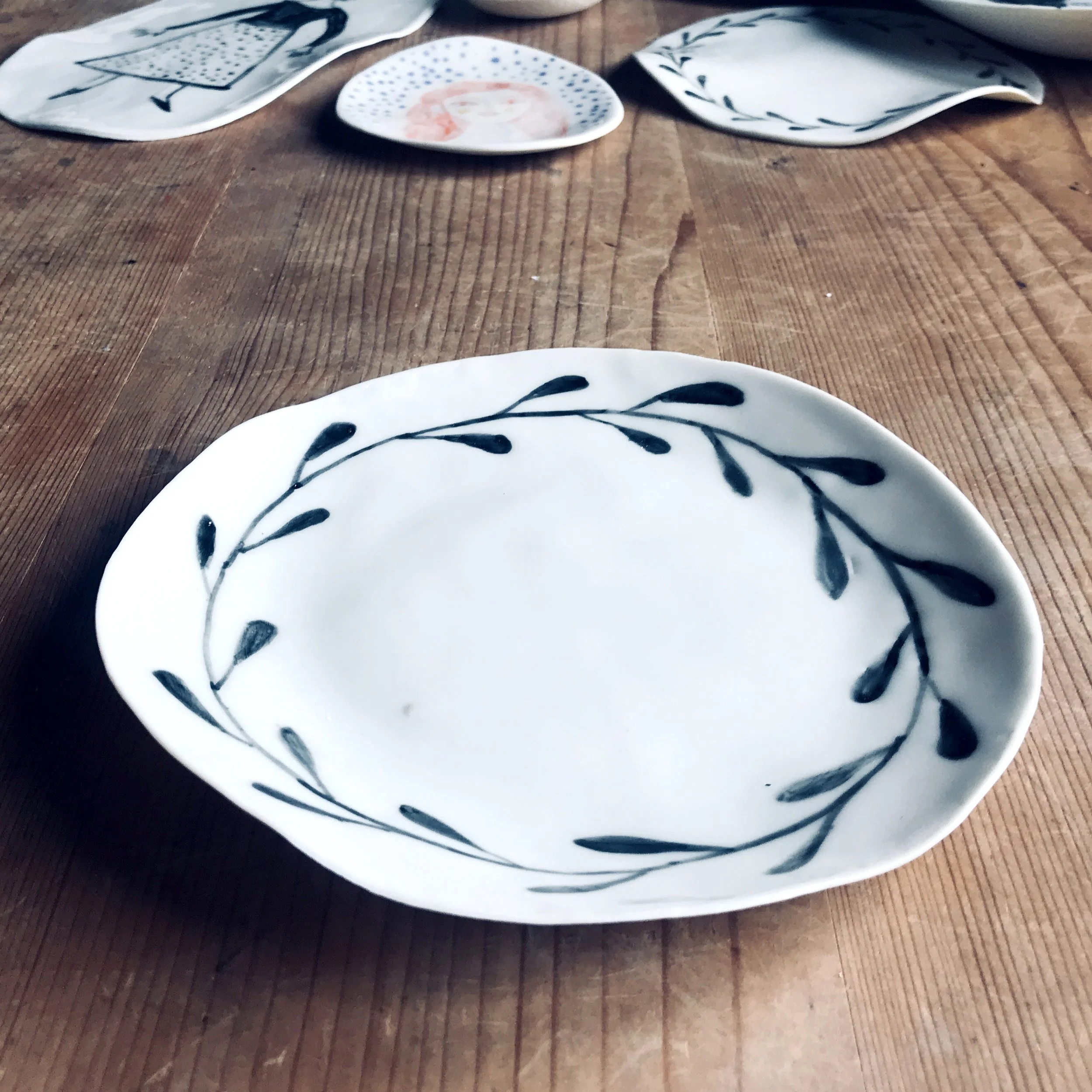 laurel_porcelainplate_biancatschaikner.jpg