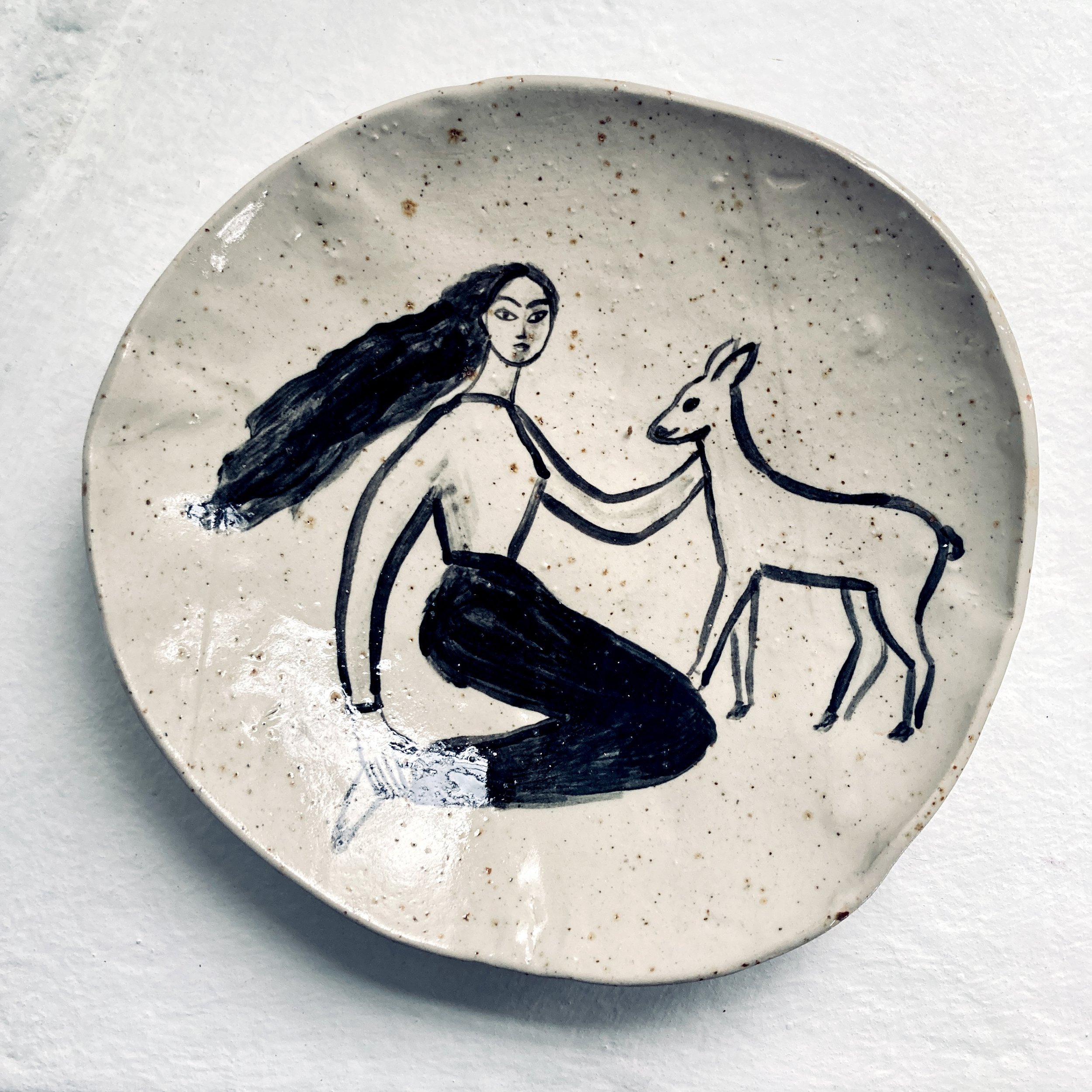 womananddeer_biancatschaikner_keramikstudiodornbirn1.JPG