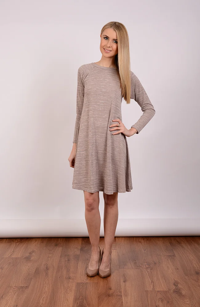 Dress 17 small.jpg