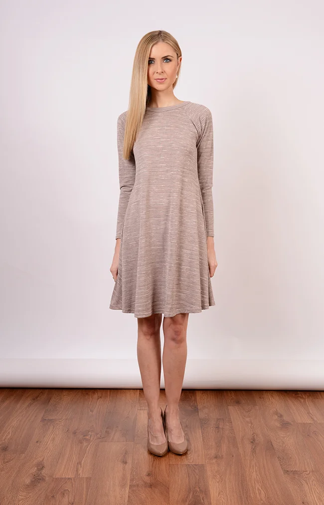 Dress 18 small.jpg