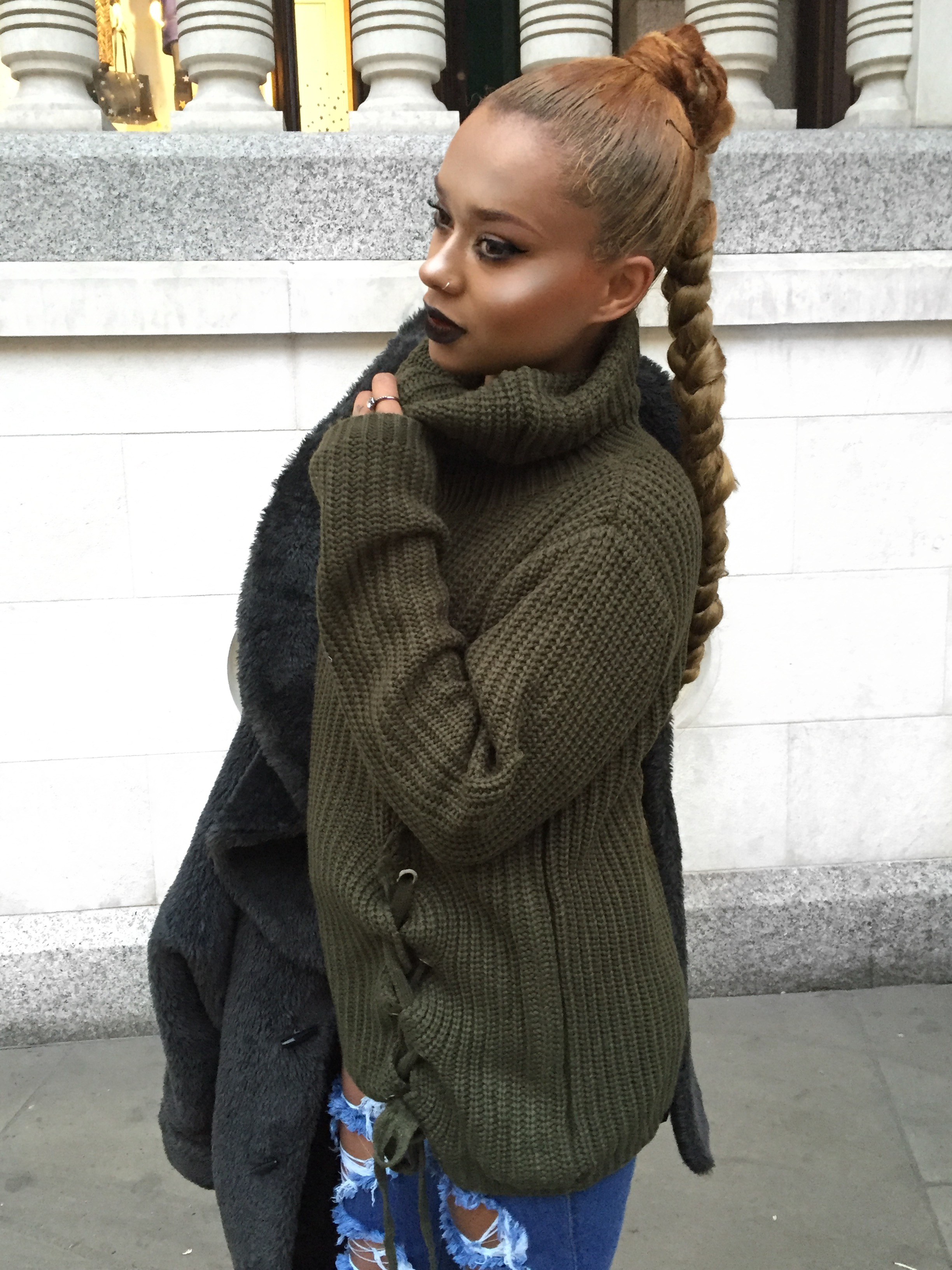 Makeup: NARS foundation & concealer, Sleek highlighter, Mac retro matte lips