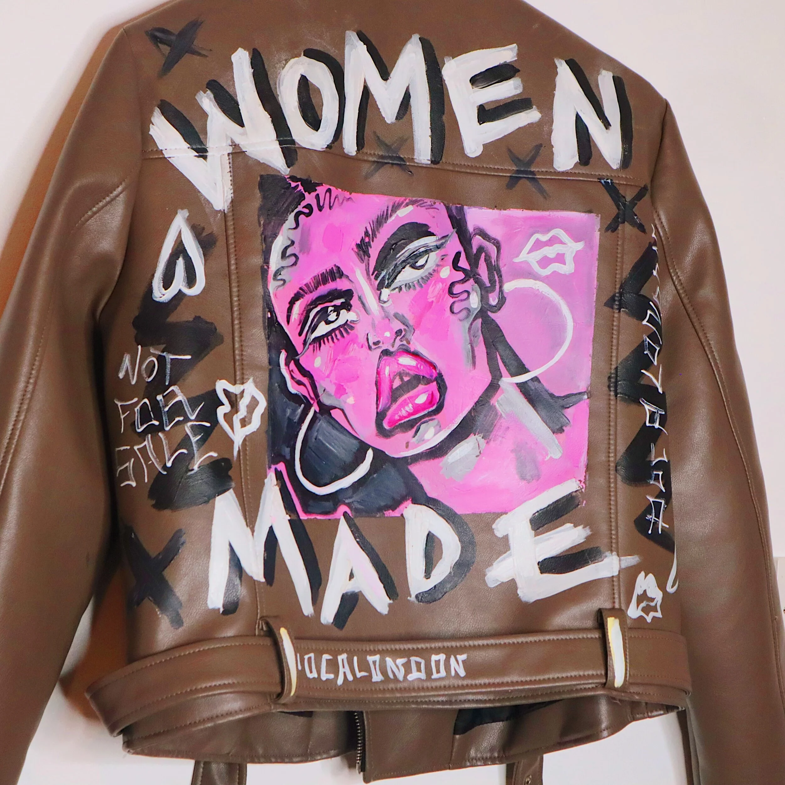 74C06A52-3F18-4944-B4E5-80D26B8D0125