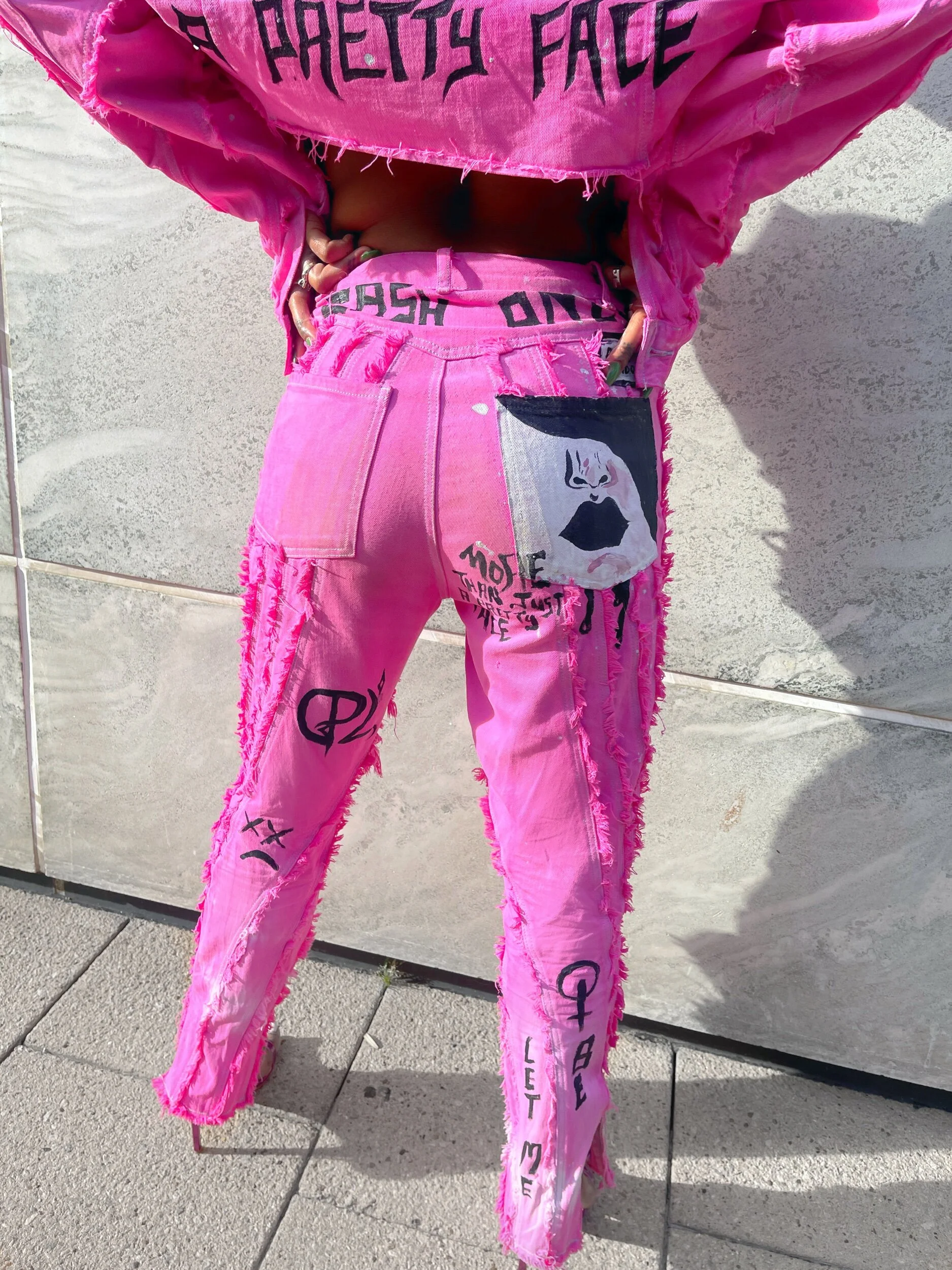 40C893BE-2466-4C9A-994C-933DEADD7EEF